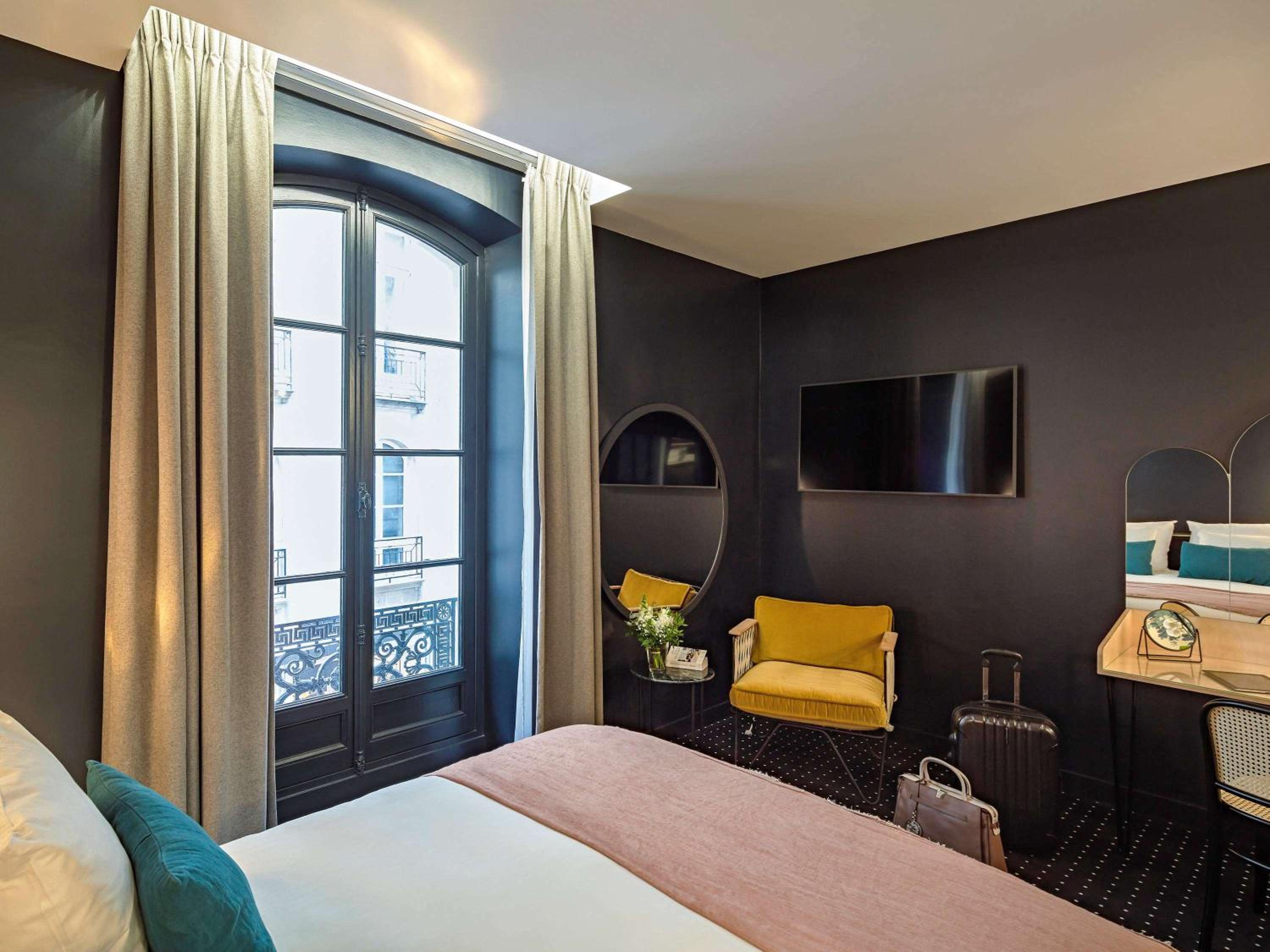 Standard Double Room - Photo 10