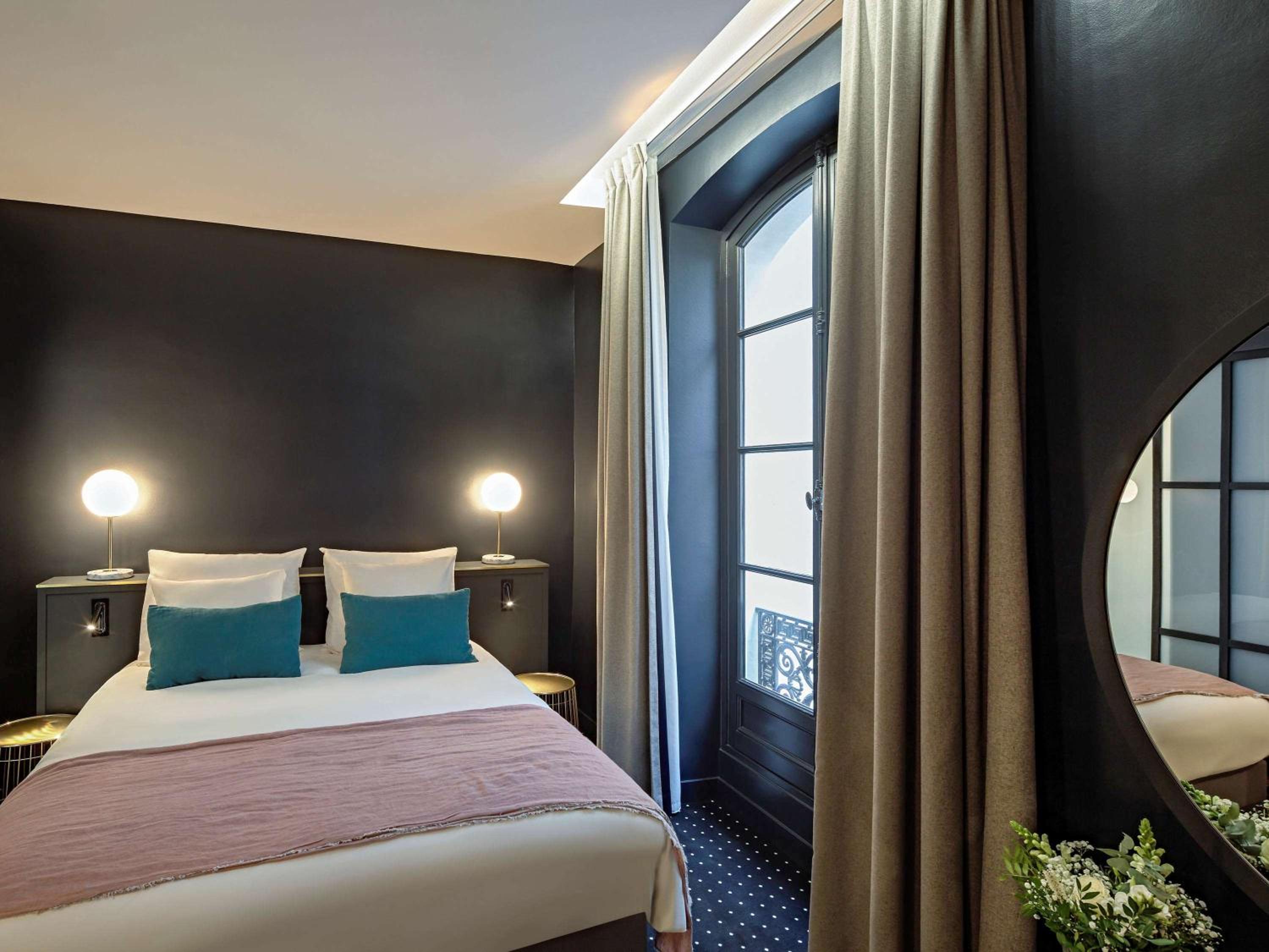 Standard Double Room - Photo 8