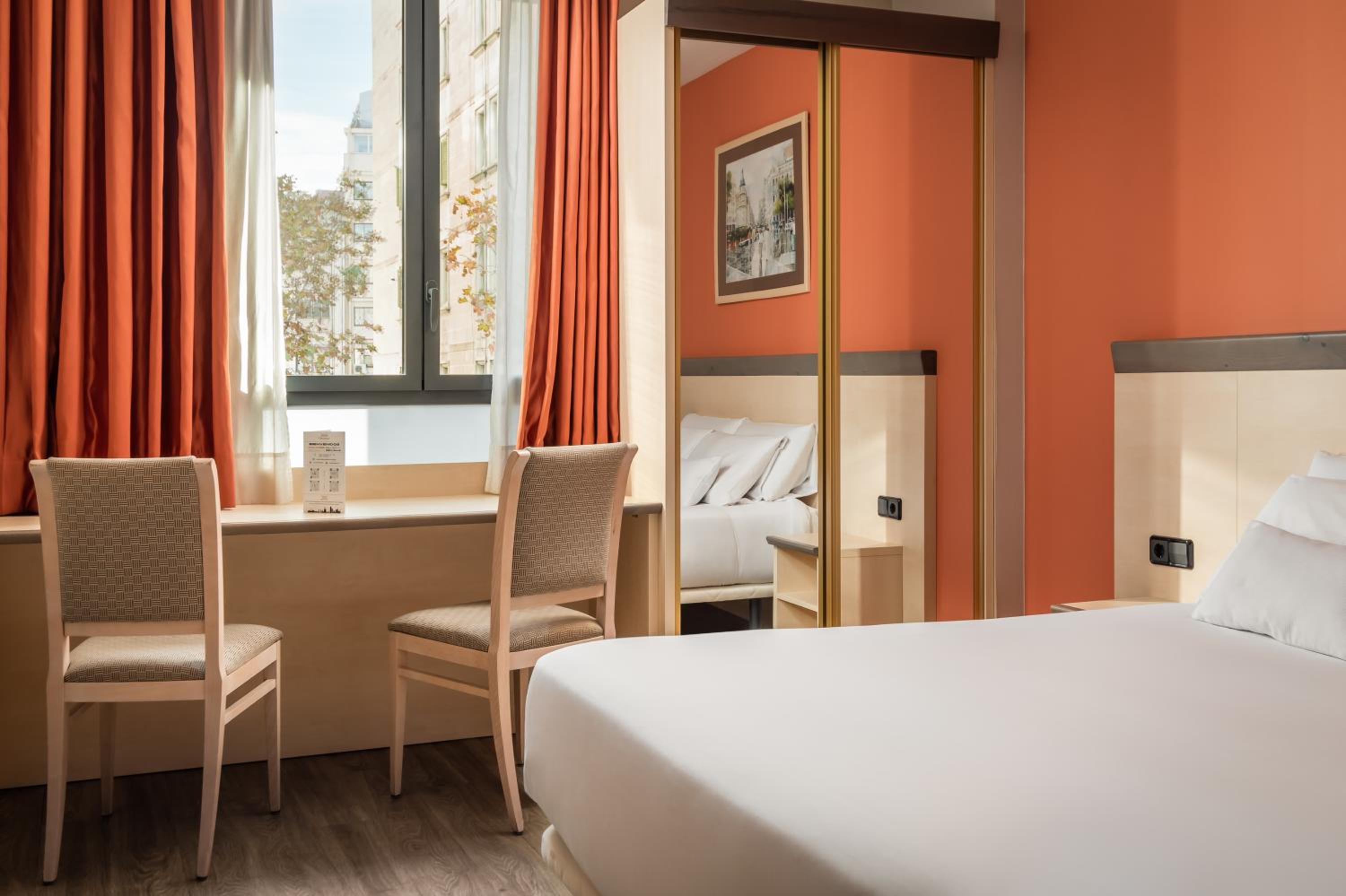 Superior Double or Twin Room photo 2