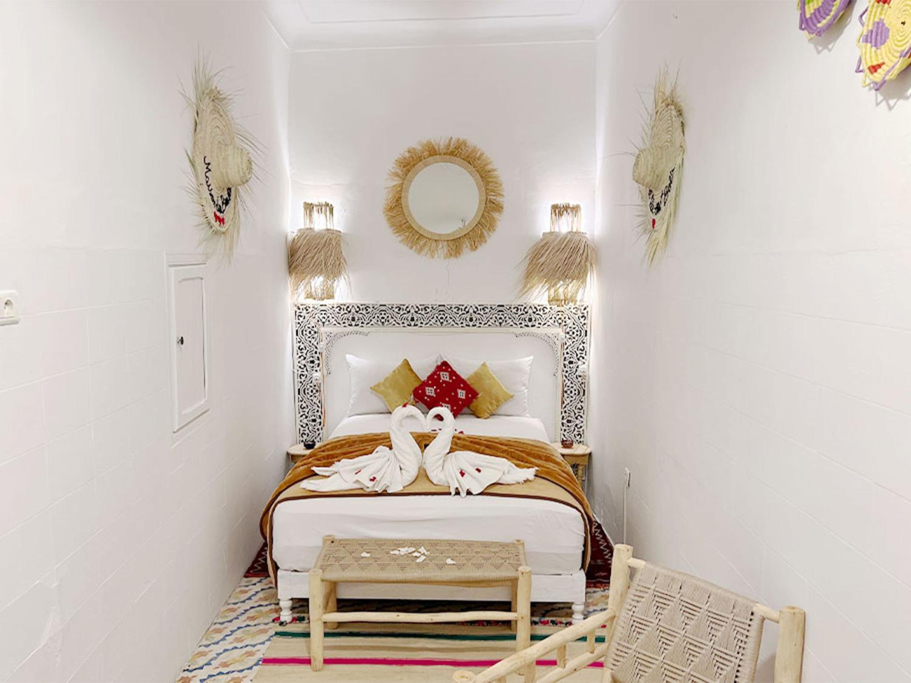 Double Room - Photo 17
