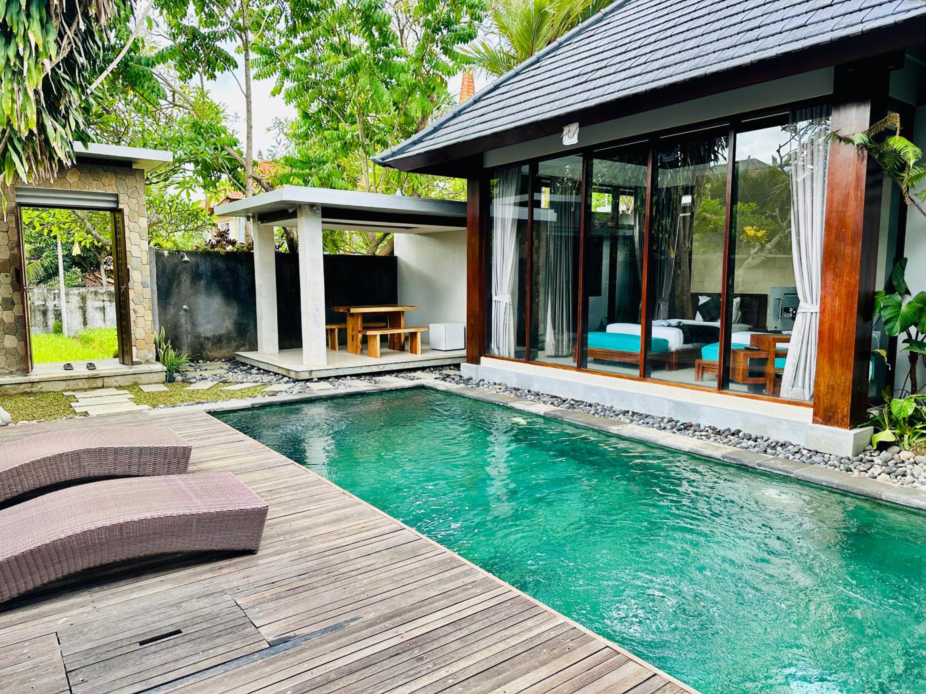 Two-Bedroom Villa - Photo 4