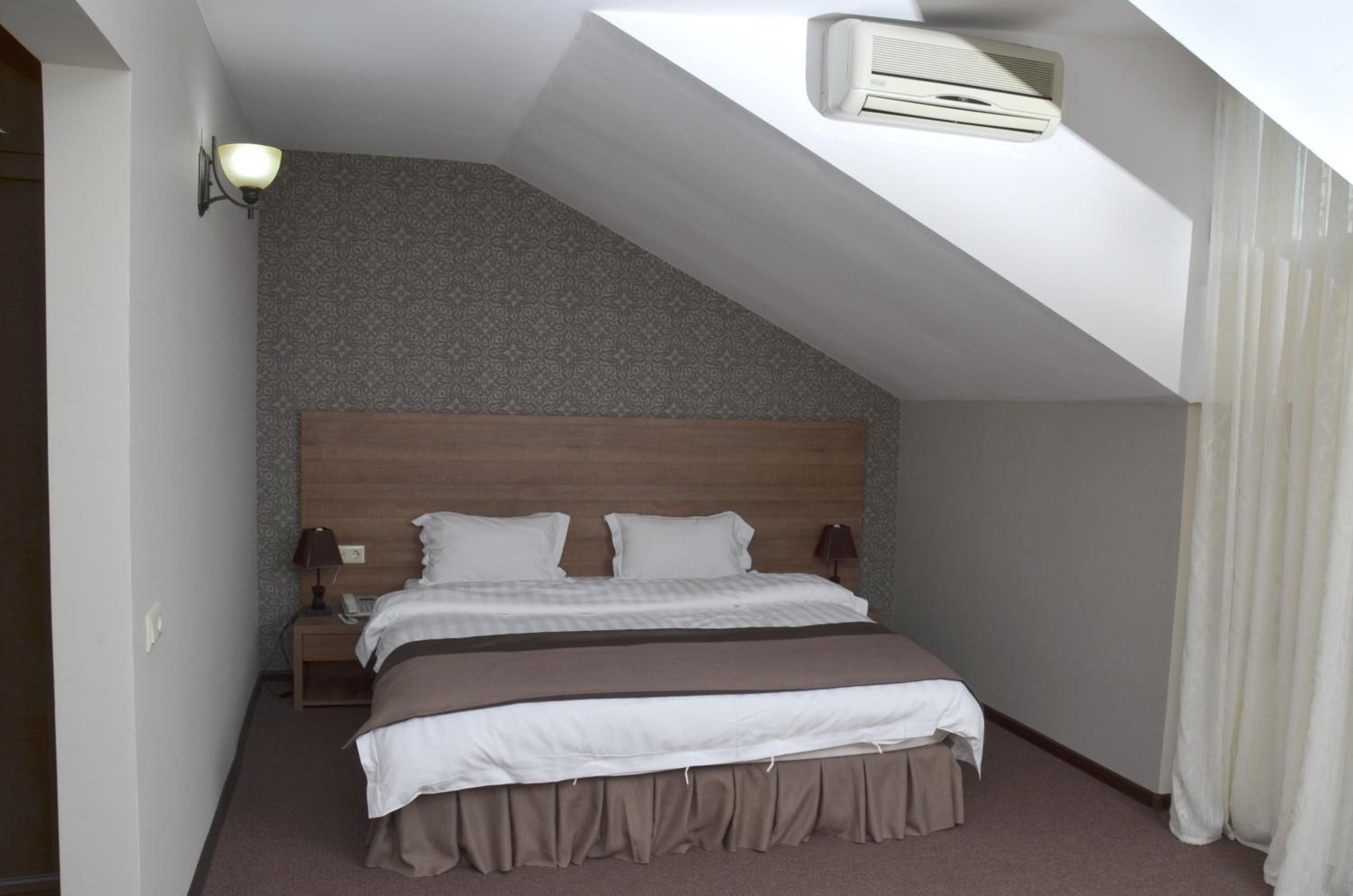 Double Room - Attic Without View