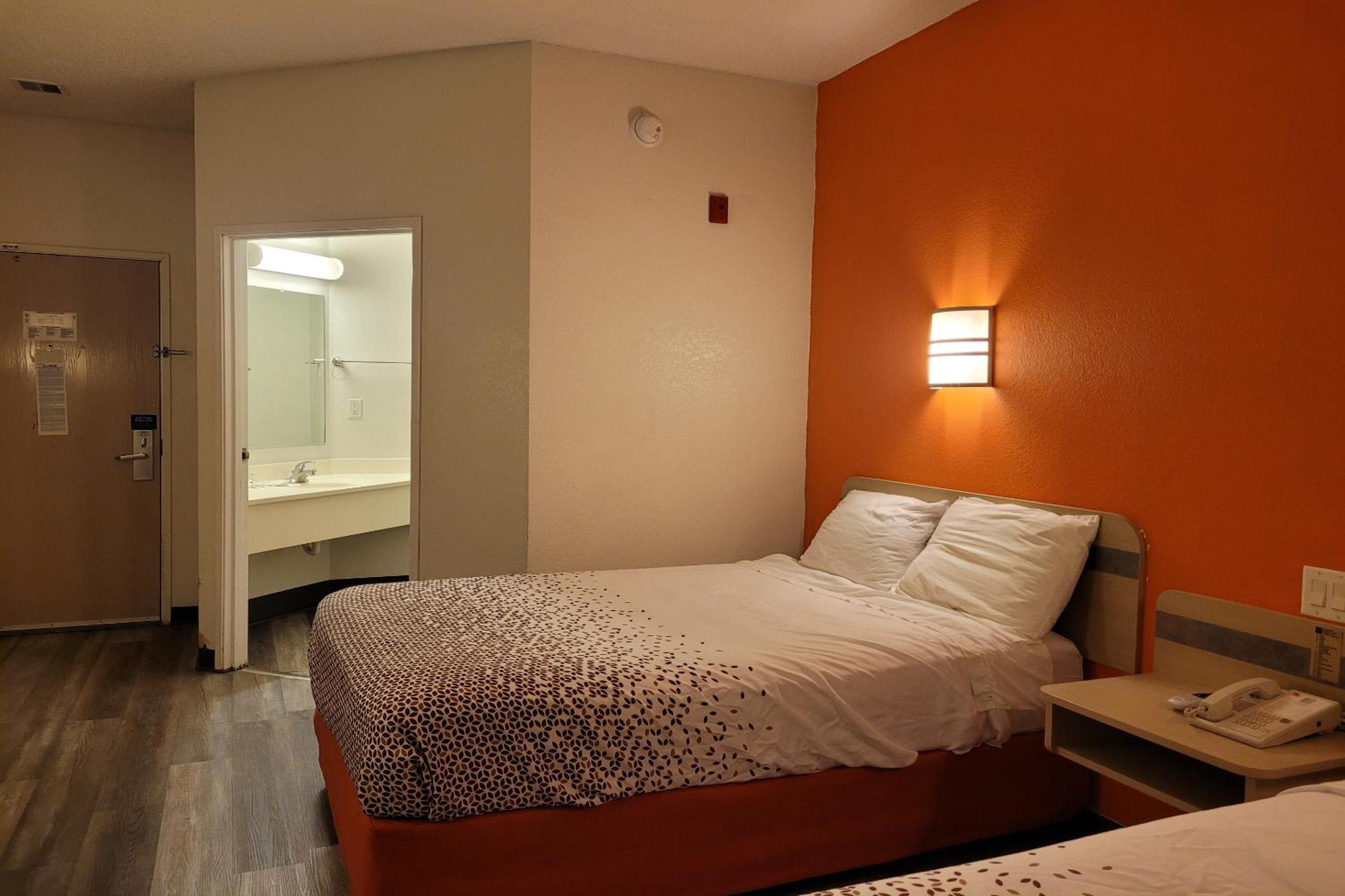 2 Full Beds Non-Smoking - Photo 24