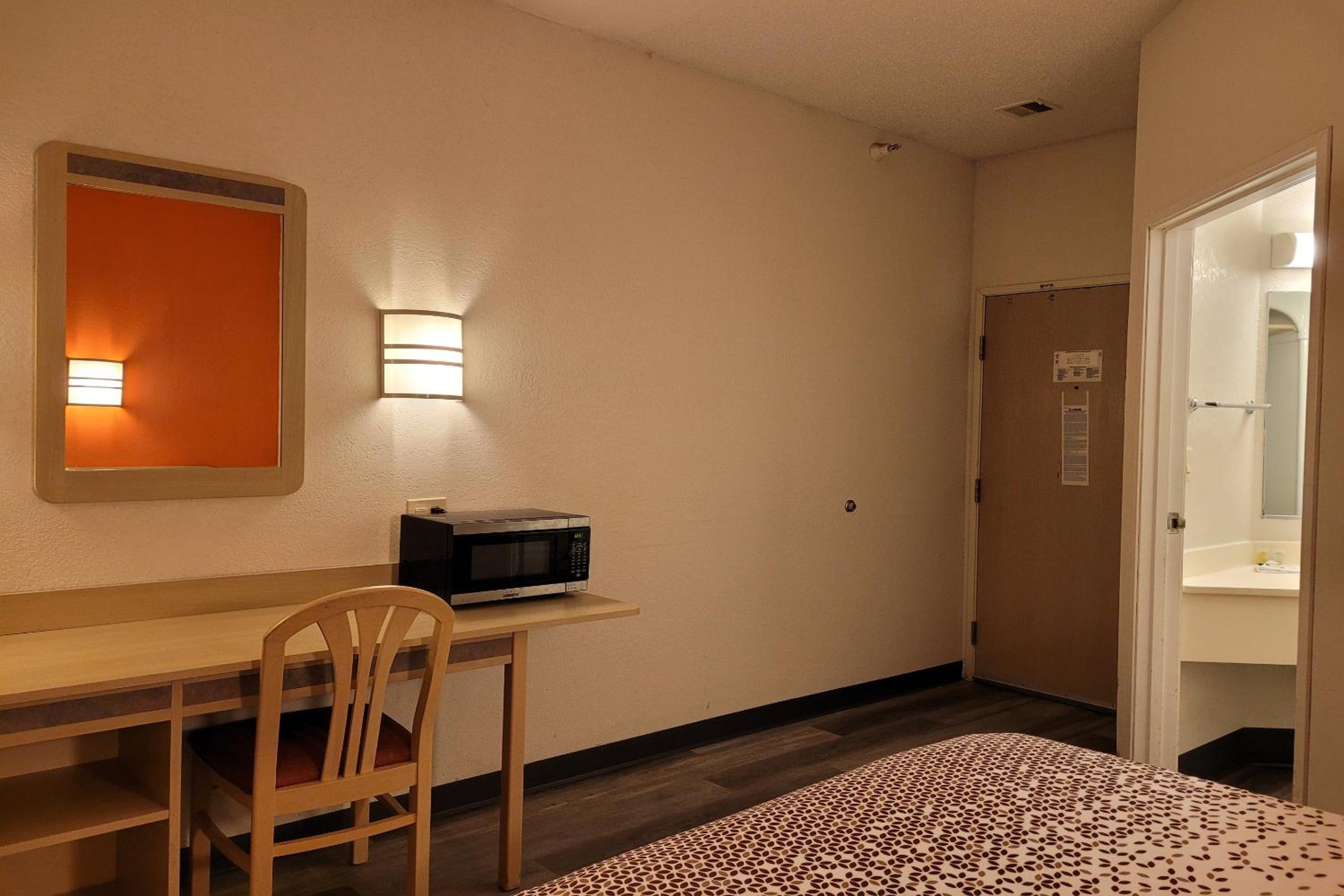 2 Full Beds Non-Smoking - Photo 3
