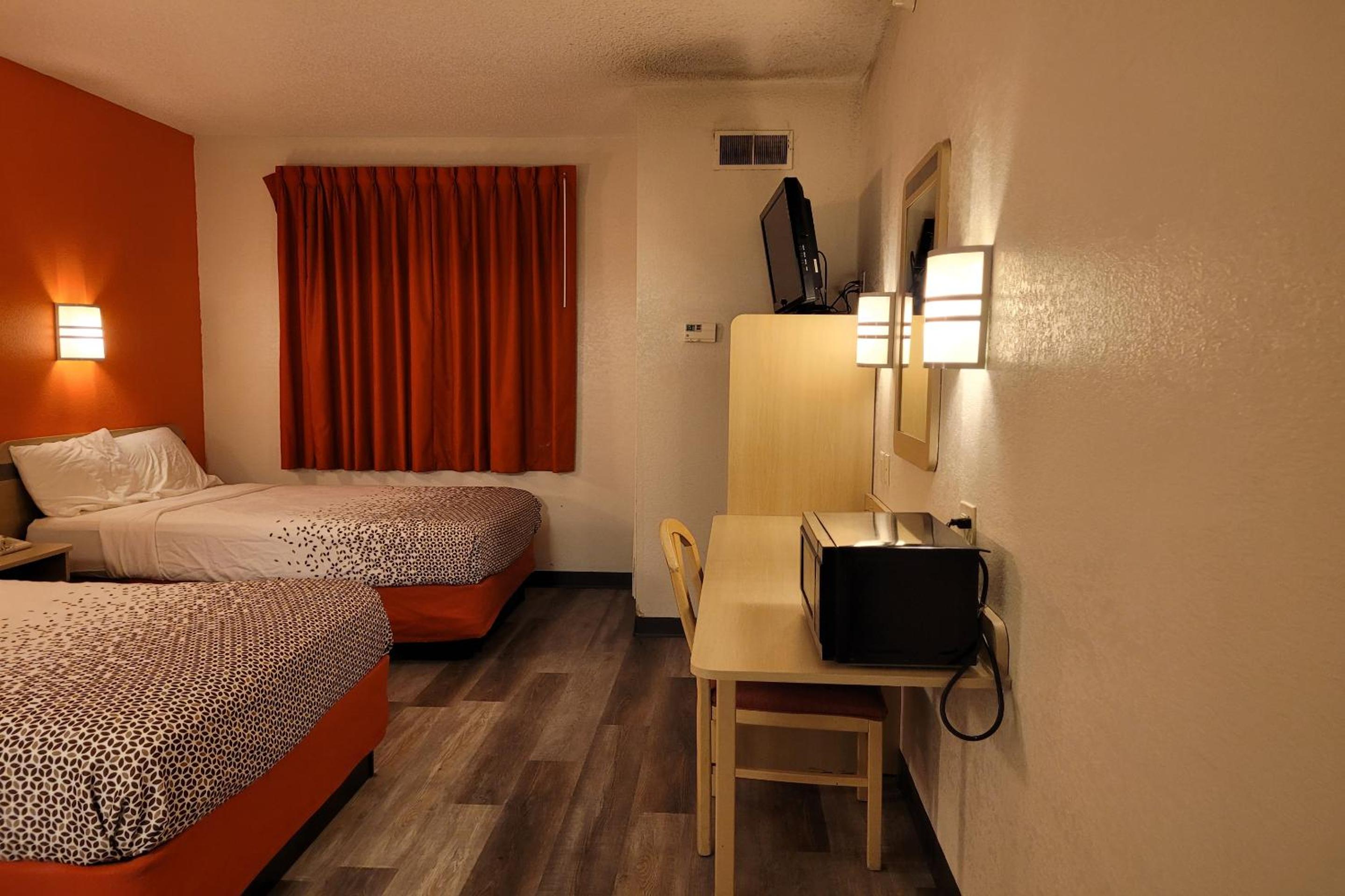 2 Full Beds Non-Smoking - Photo 29