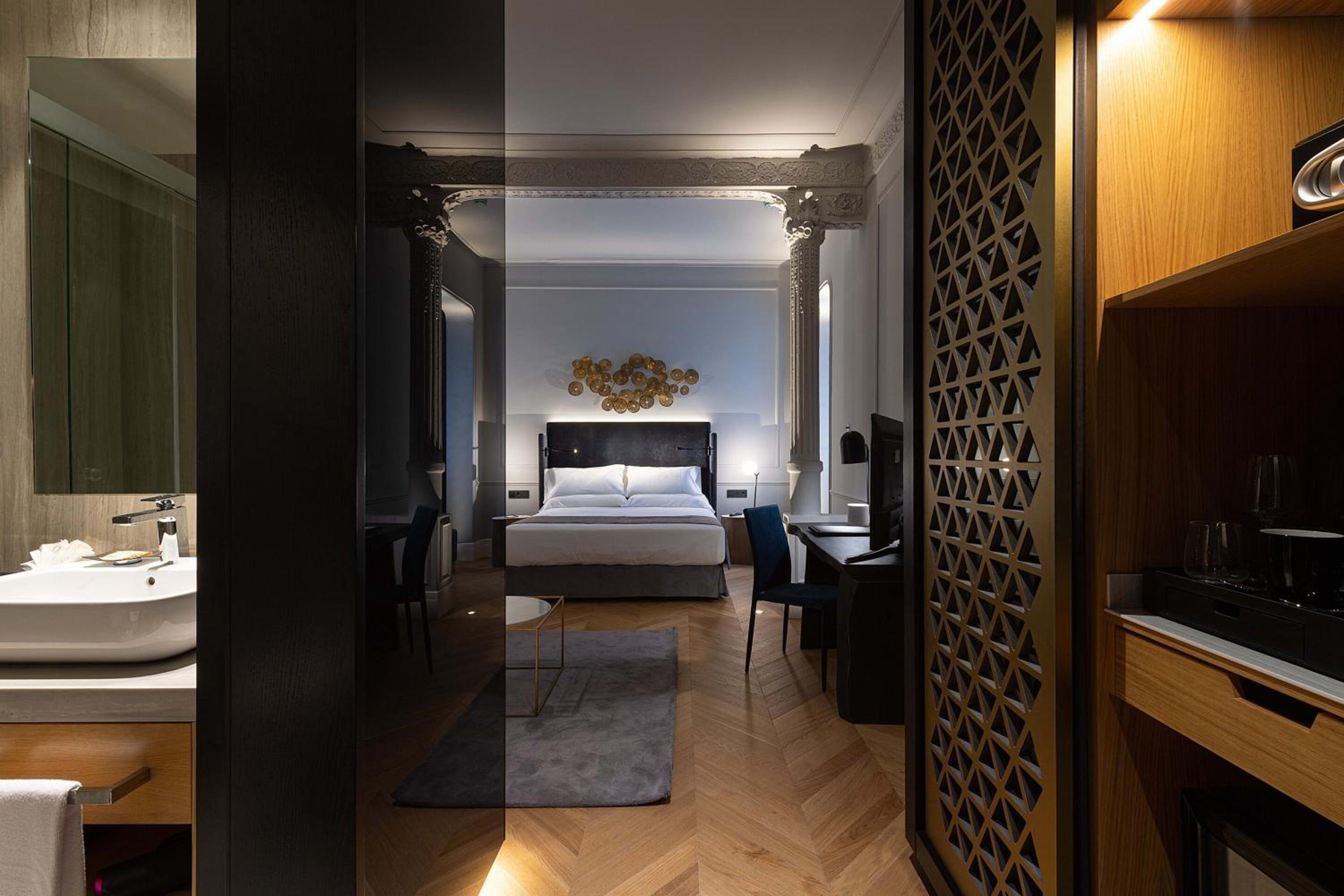 Superior Double Room - Photo 9