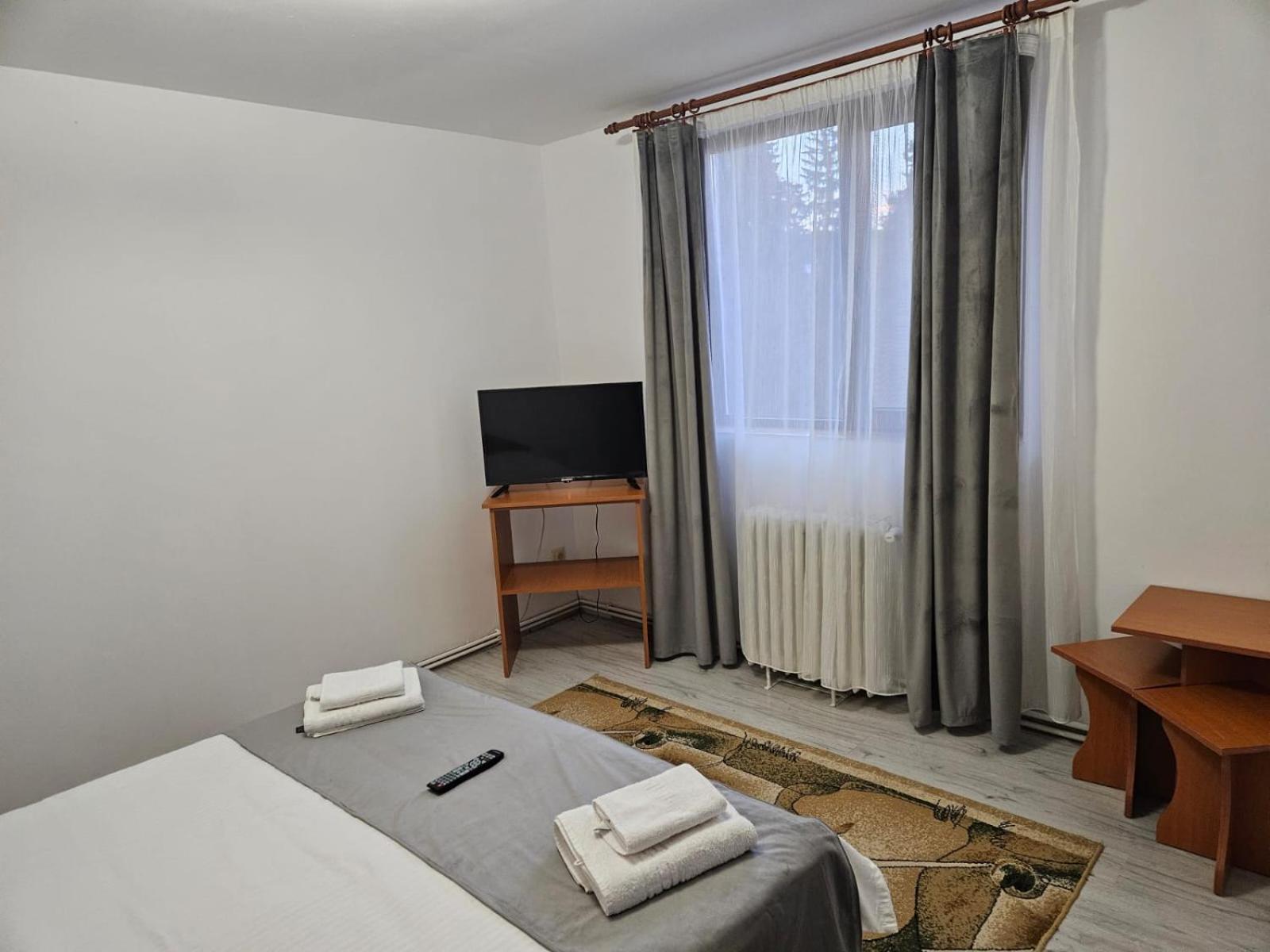 Standard King Room - Photo 14