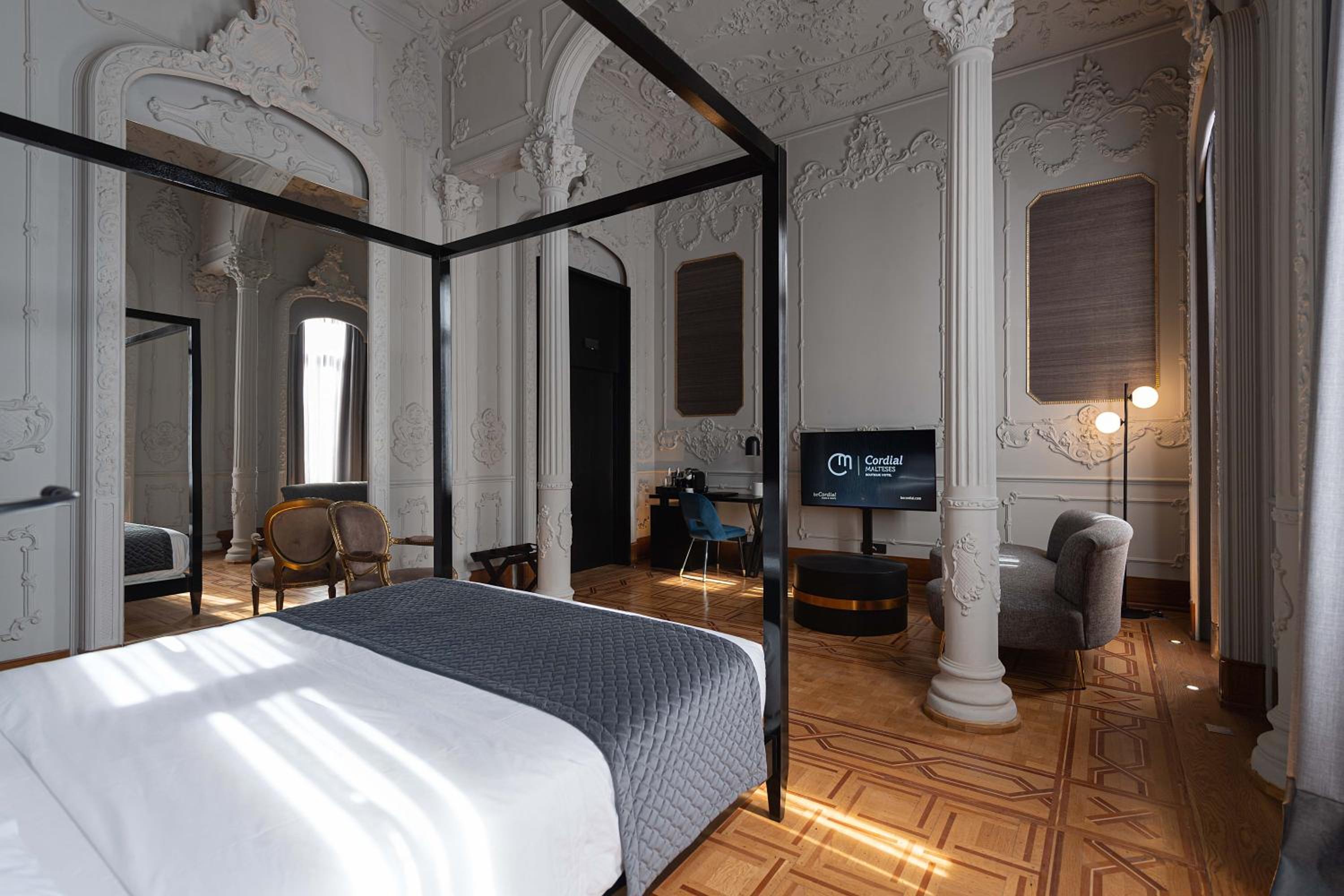 Imperial Suite thumbnail 6