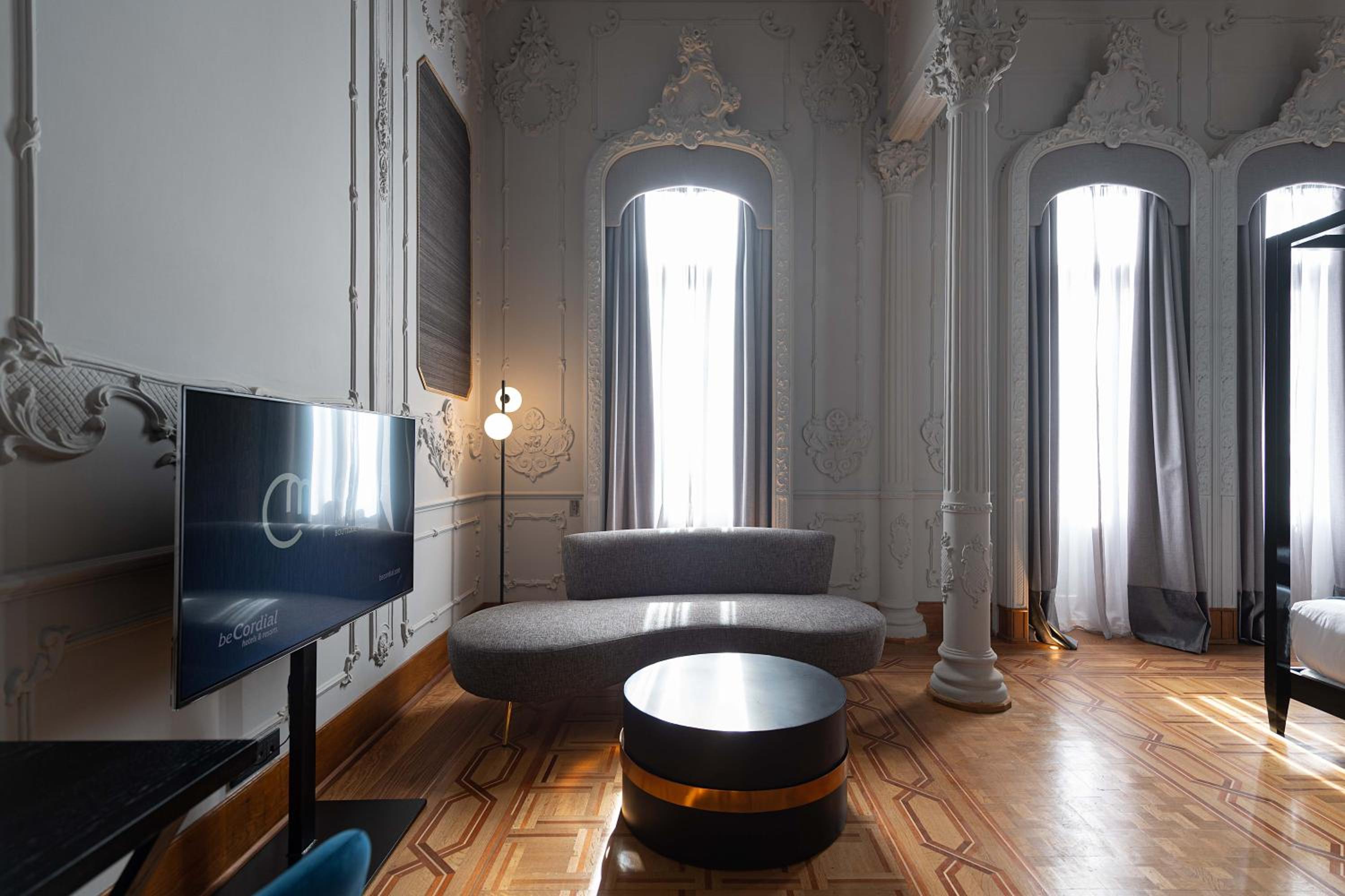 Imperial Suite thumbnail 5