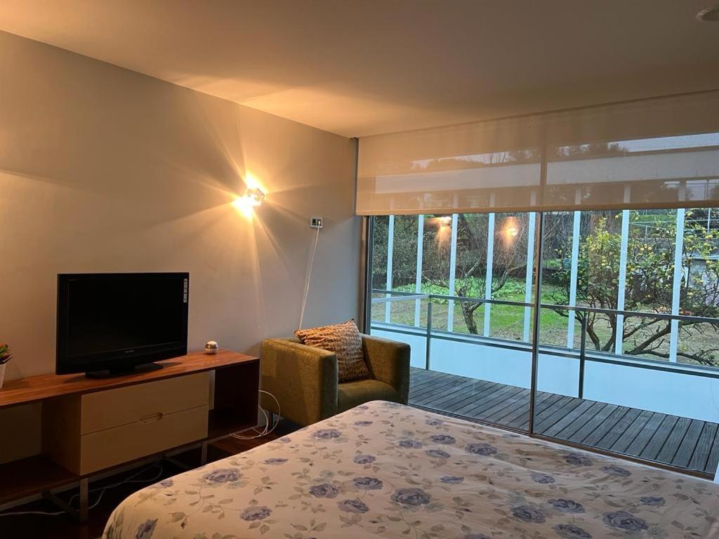 Three-Bedroom House photo 1