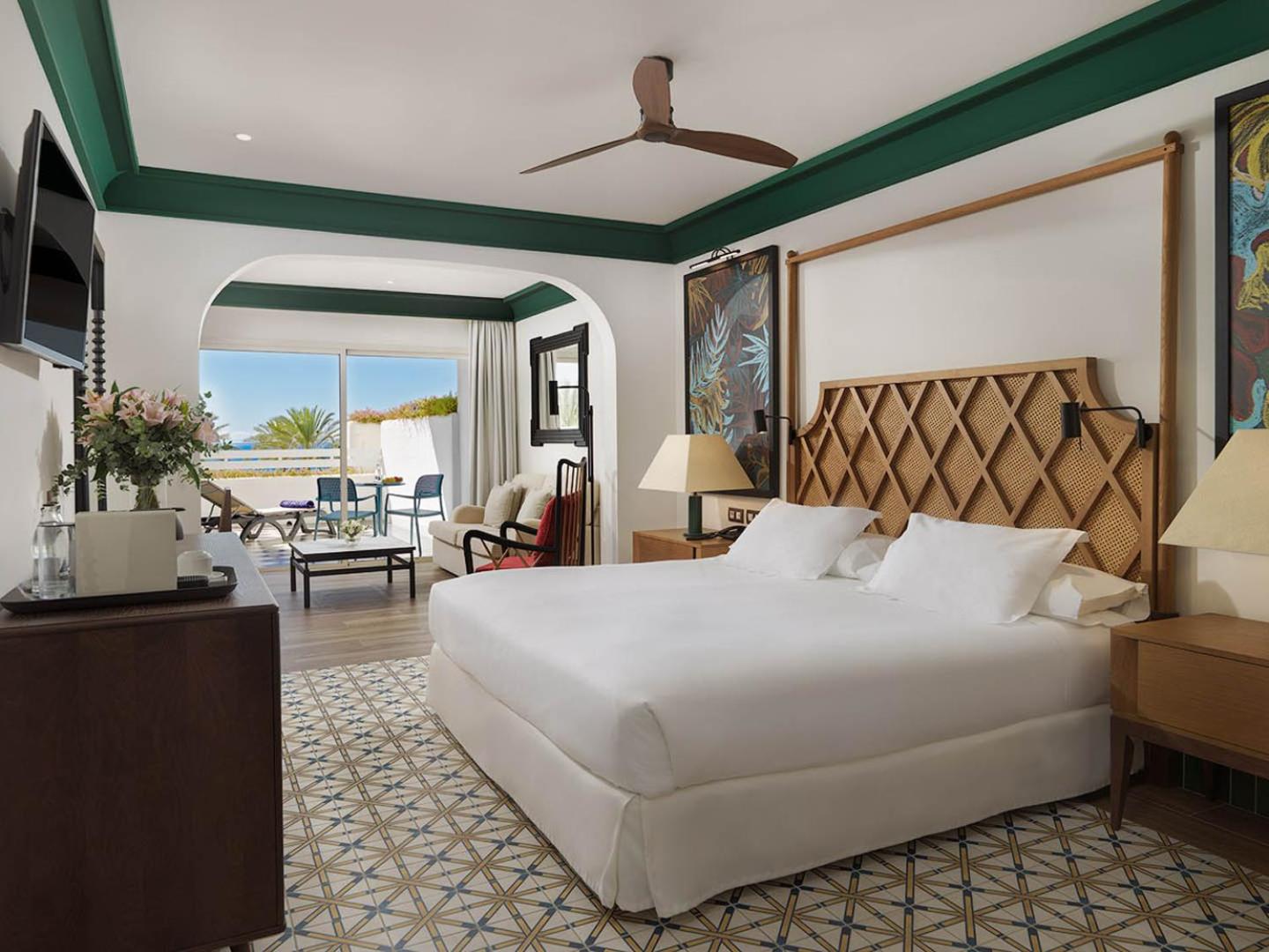 Junior Suite Ocean (2 Adults + 1 Child) photo 3