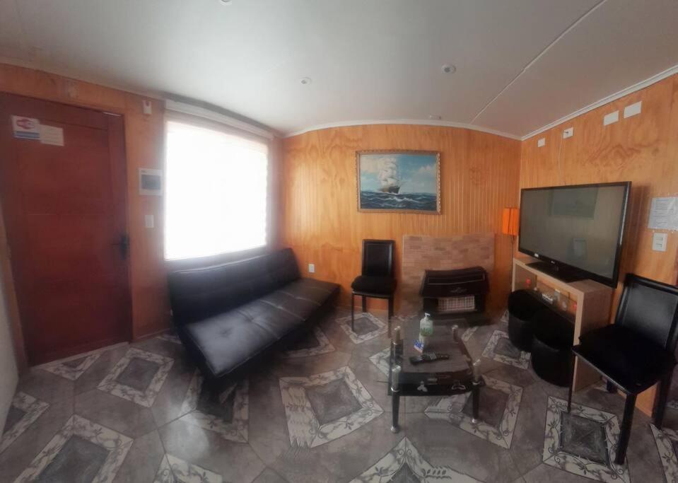 Three-Bedroom Apartment photo 1
