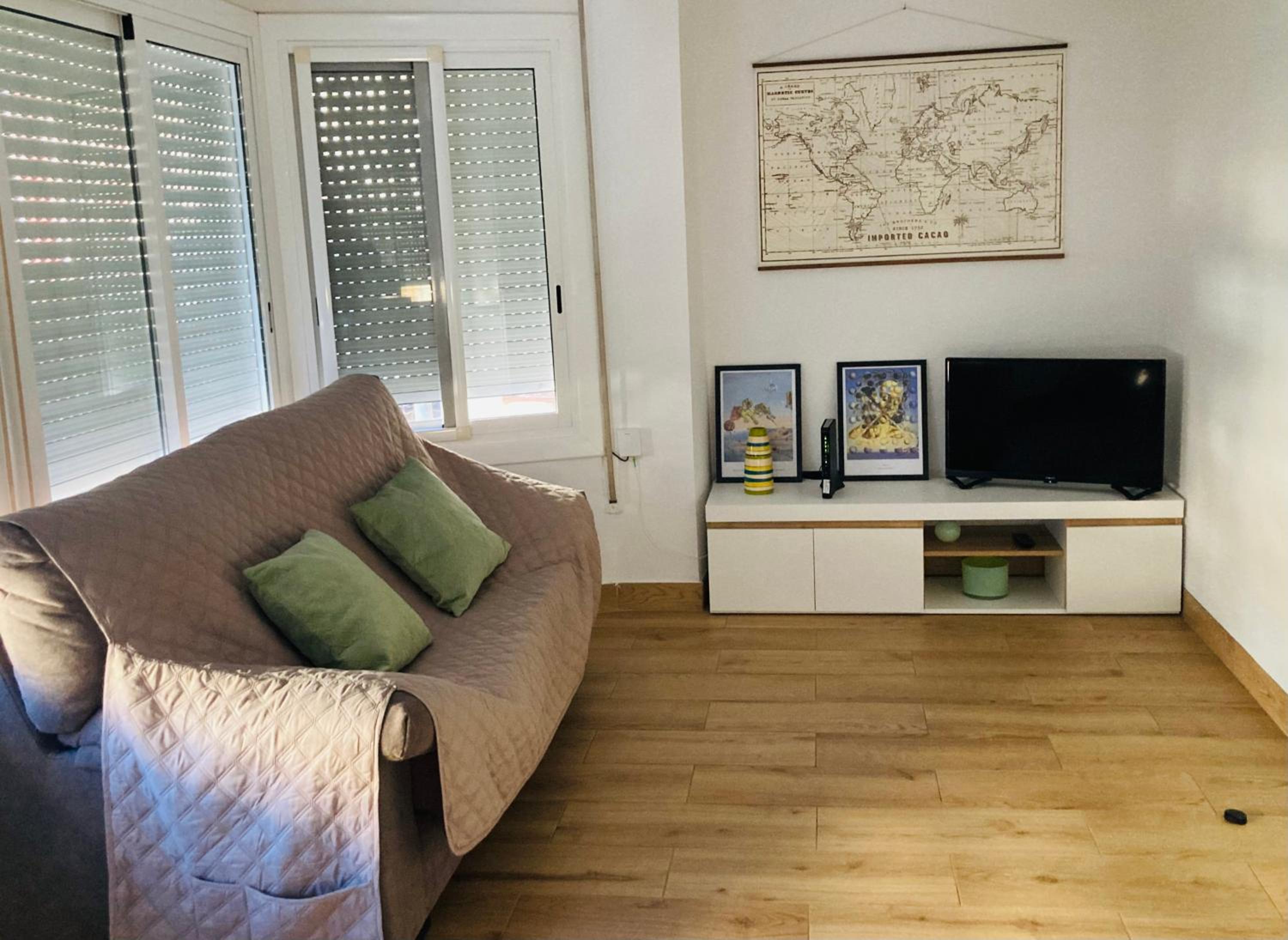 One-Bedroom Apartment photo 3