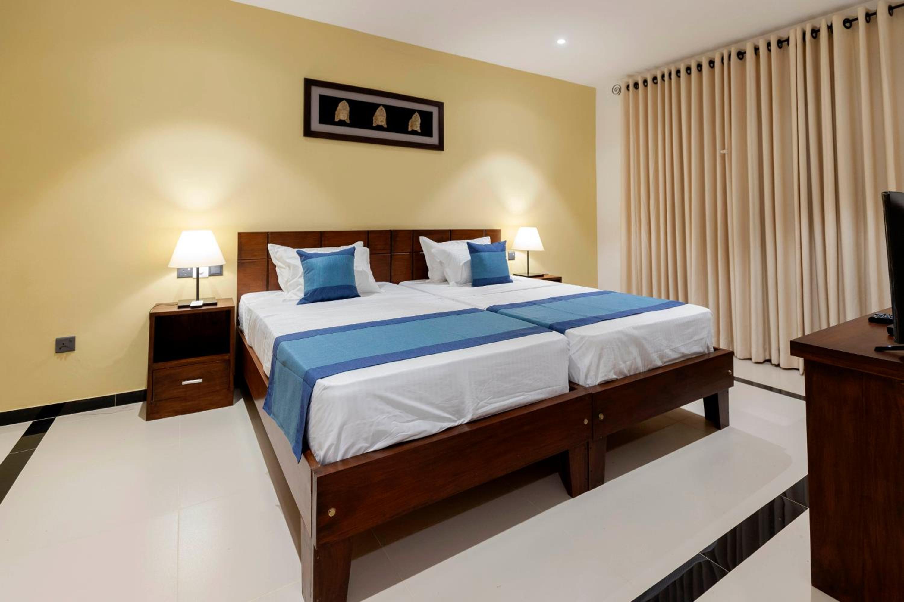 Deluxe Twin Room - Photo 2