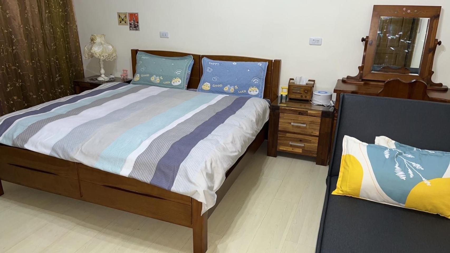 Queen Room with Balcony photo 3