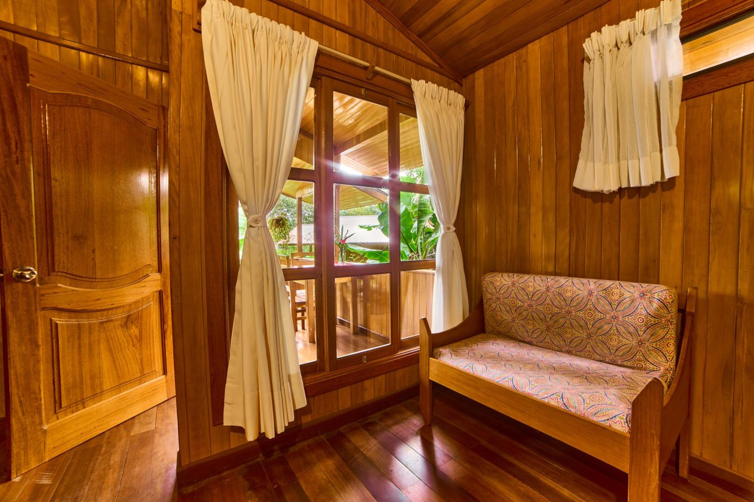One-Bedroom Bungalow photo 3
