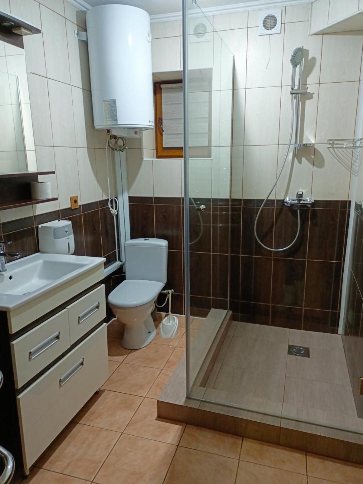 Three-Bedroom House photo 2