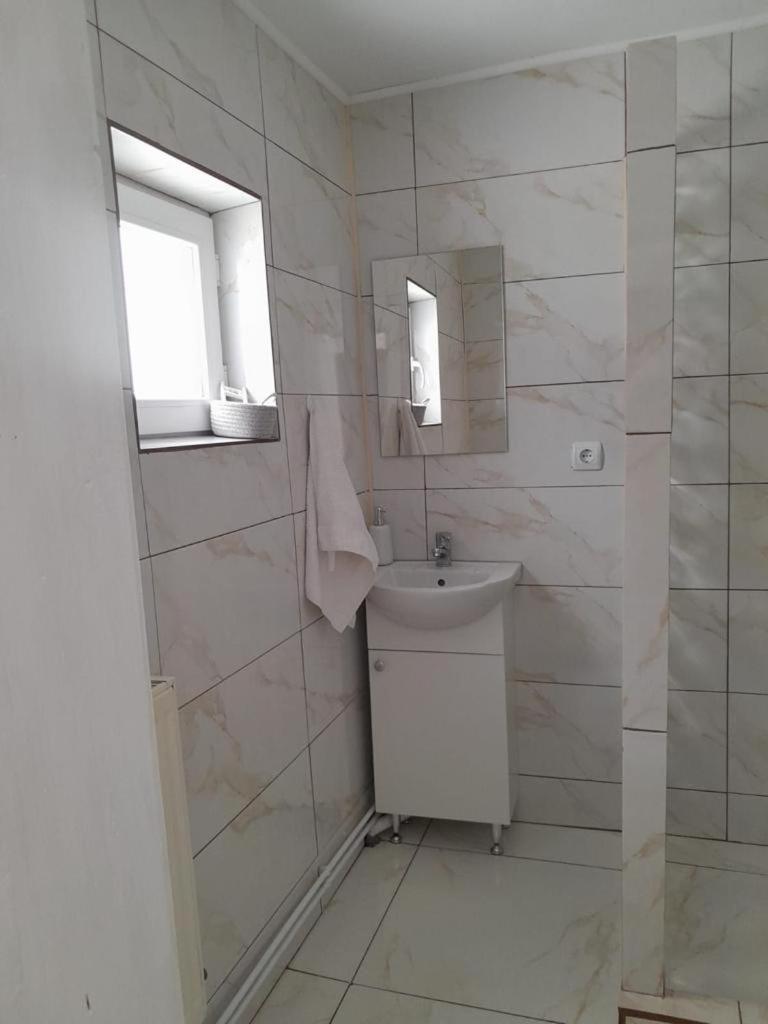Double Room with Extra Bed - Photo 3