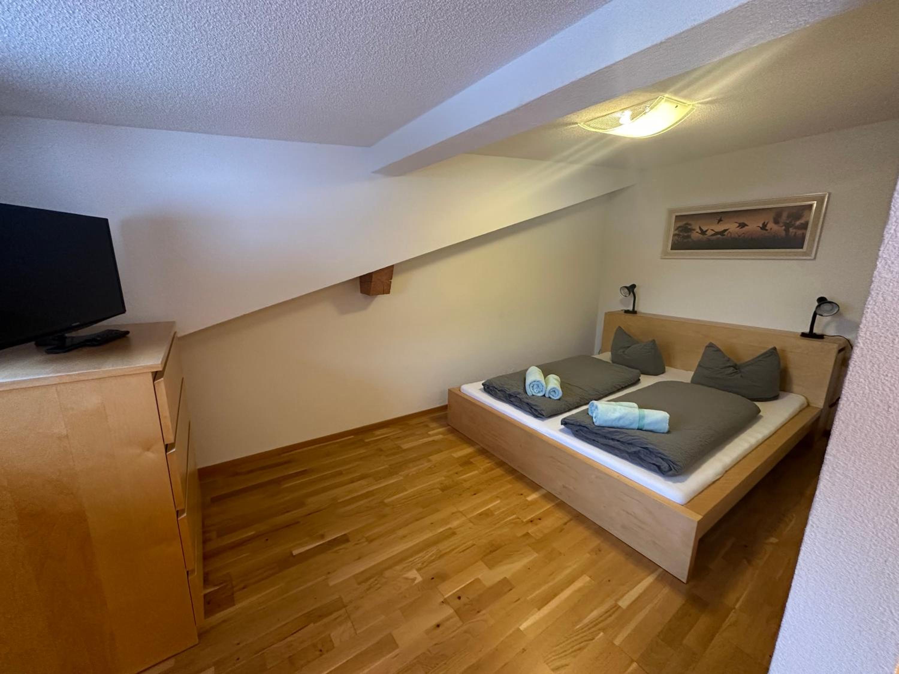 Studio (2 Adults)