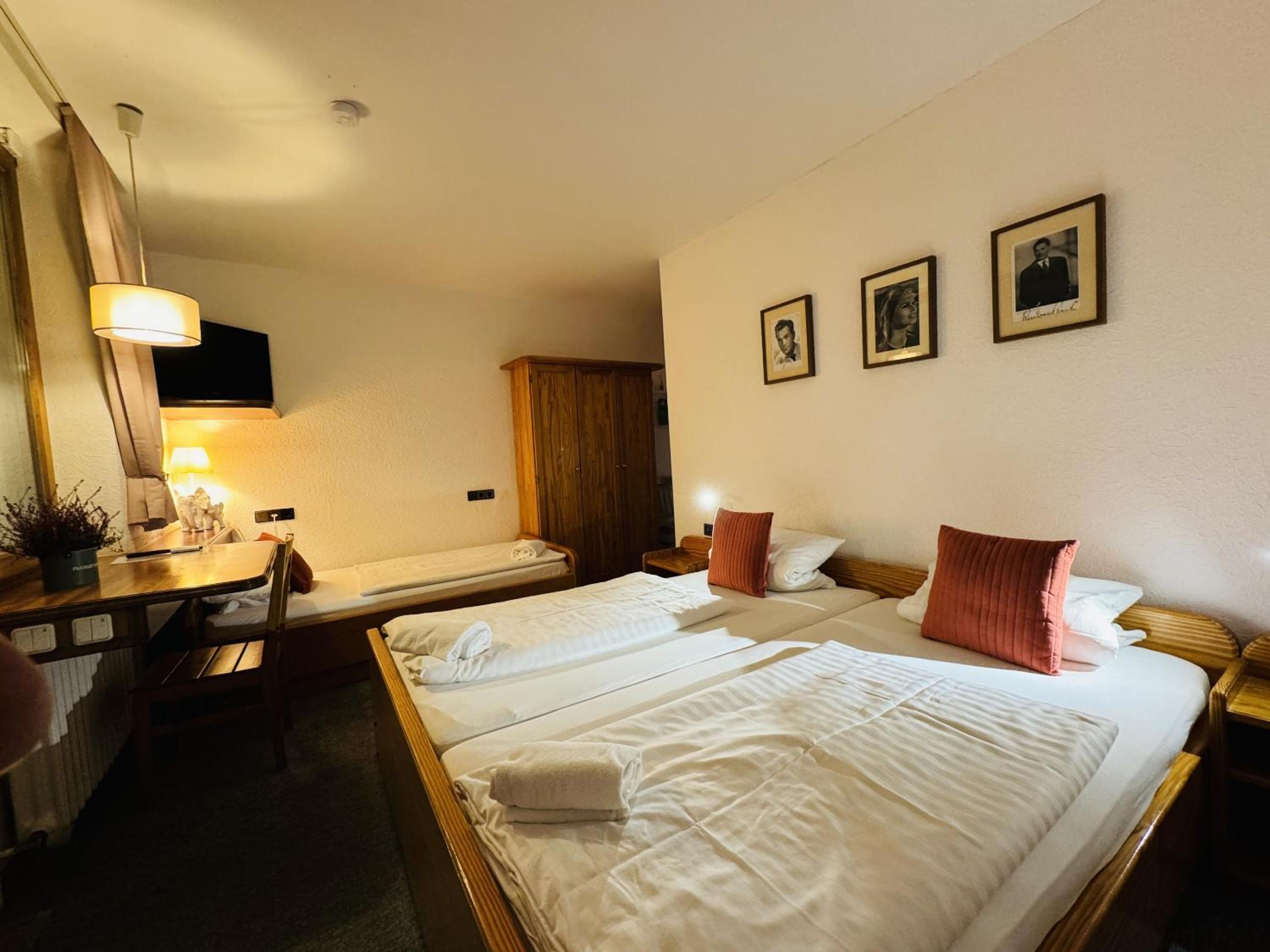 Classic Triple Room