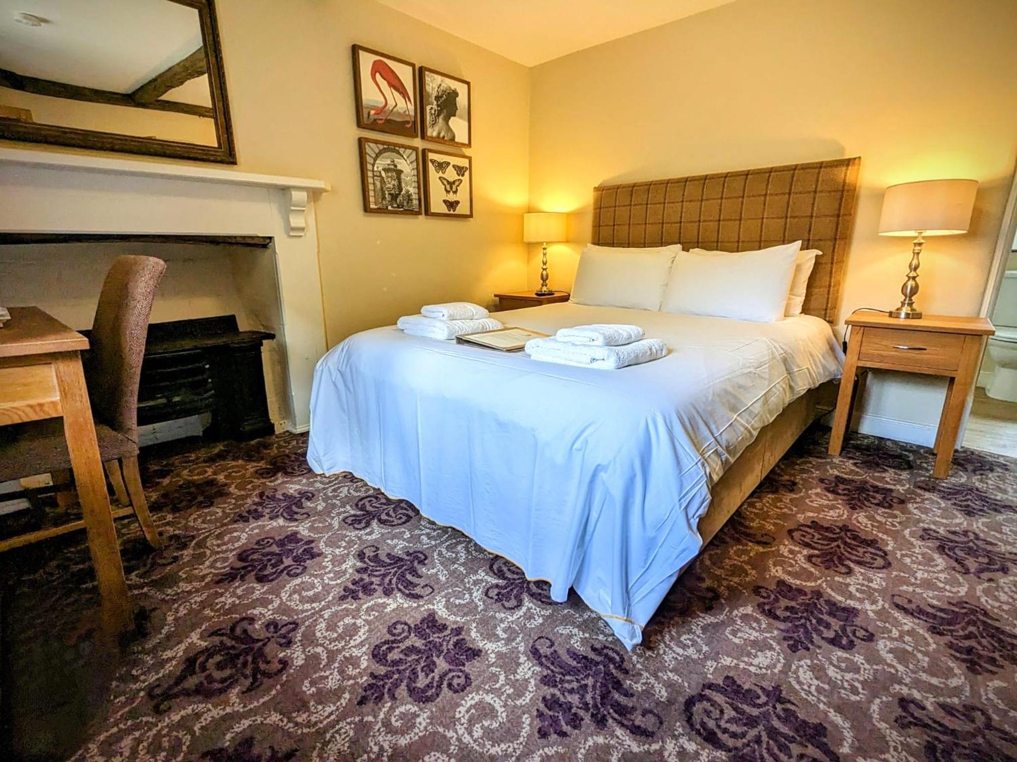 Double Room - Photo 6