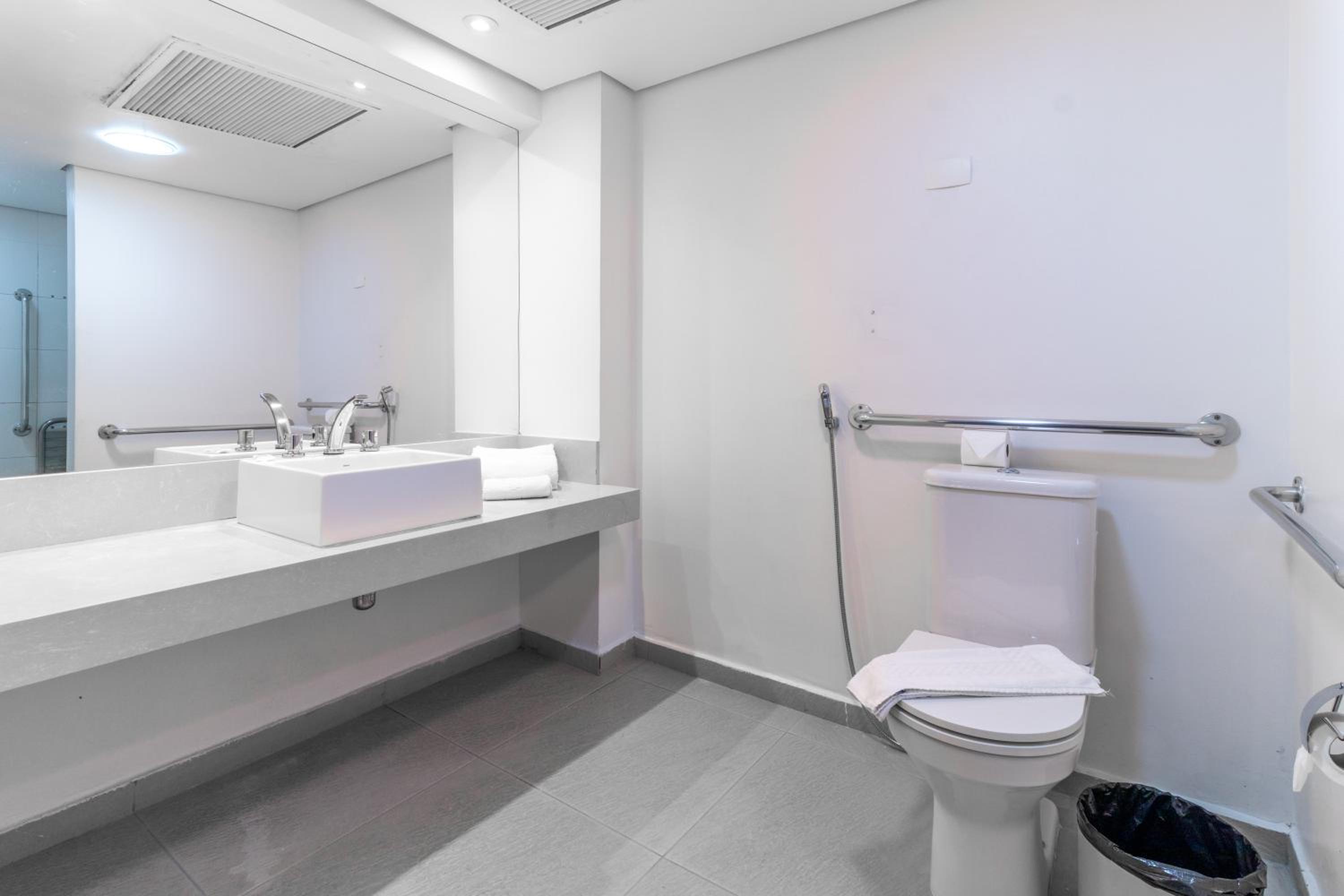 Superior Suite - Photo 4