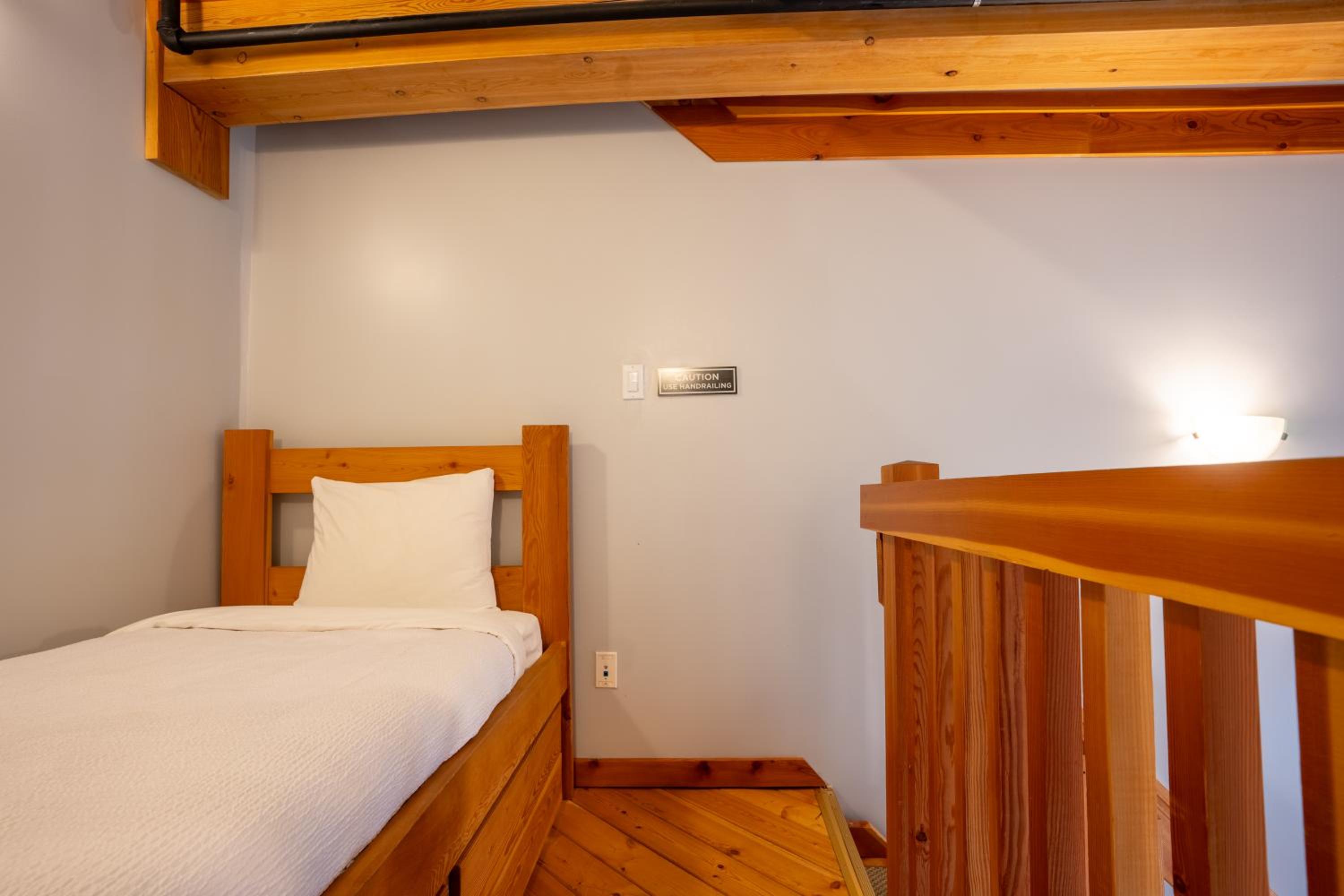 Queen Loft with One Single Bed photo 2