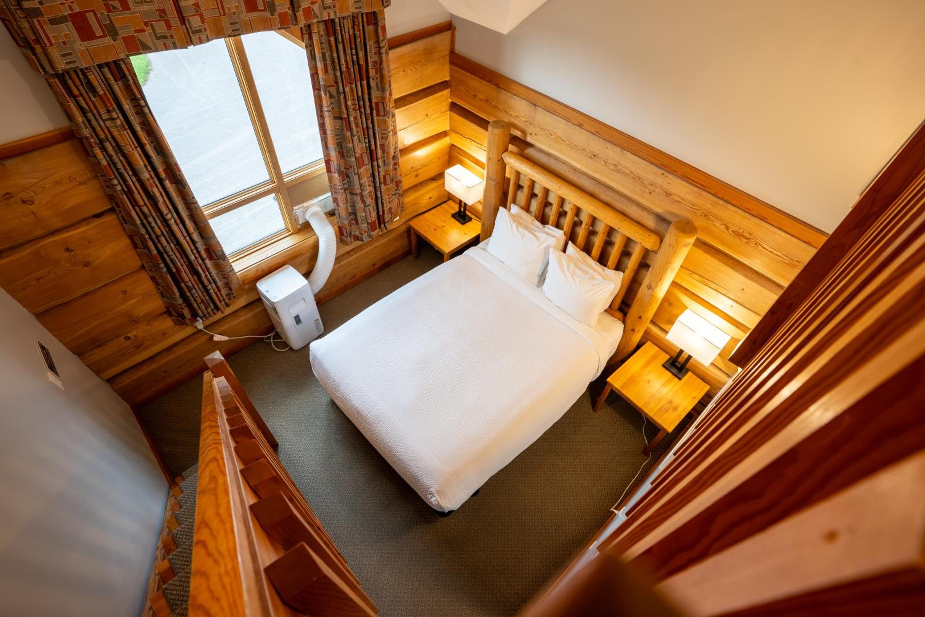Queen Loft with One Single Bed photo 1