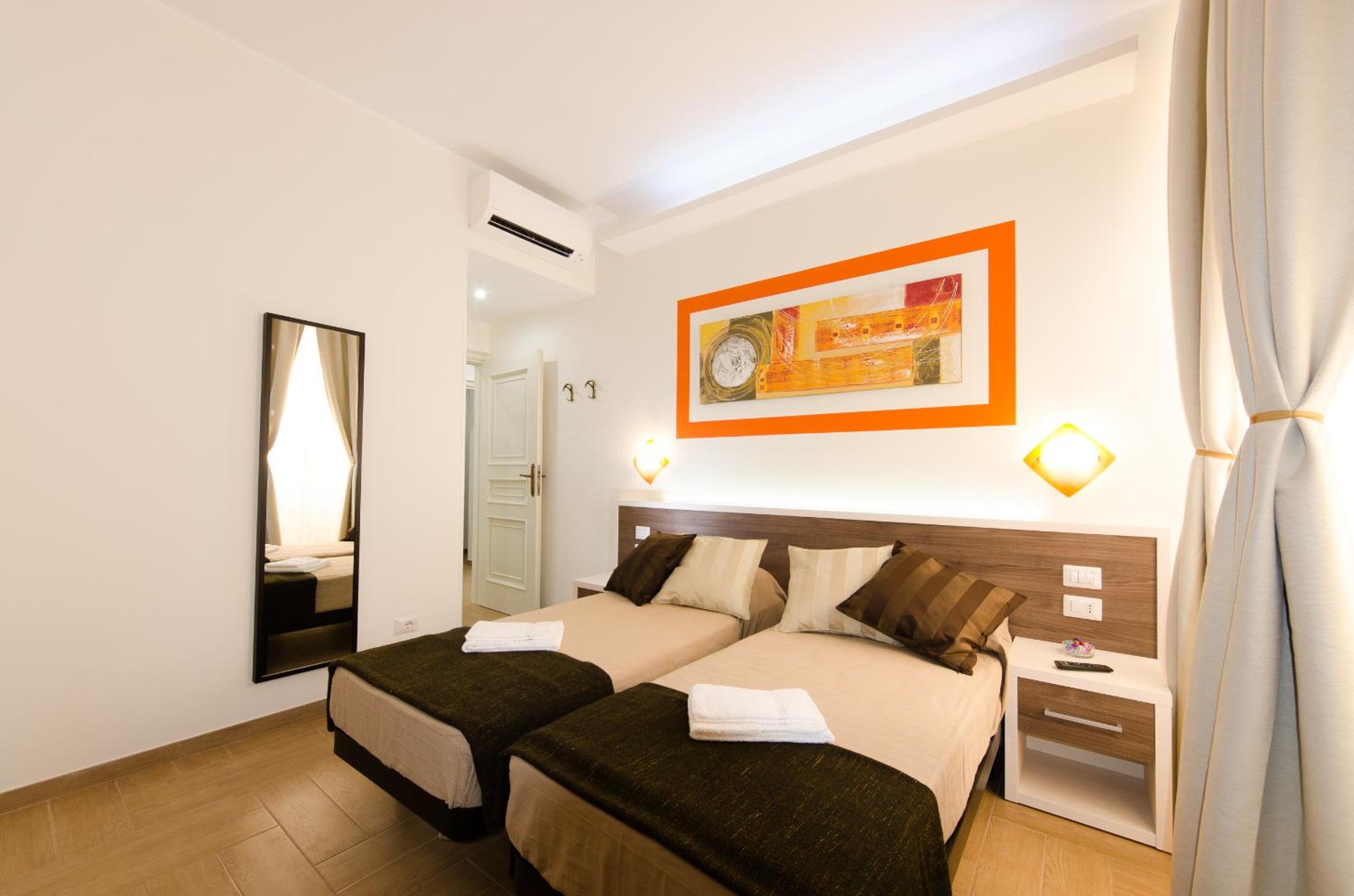 Basic Double or Twin Room photo 3