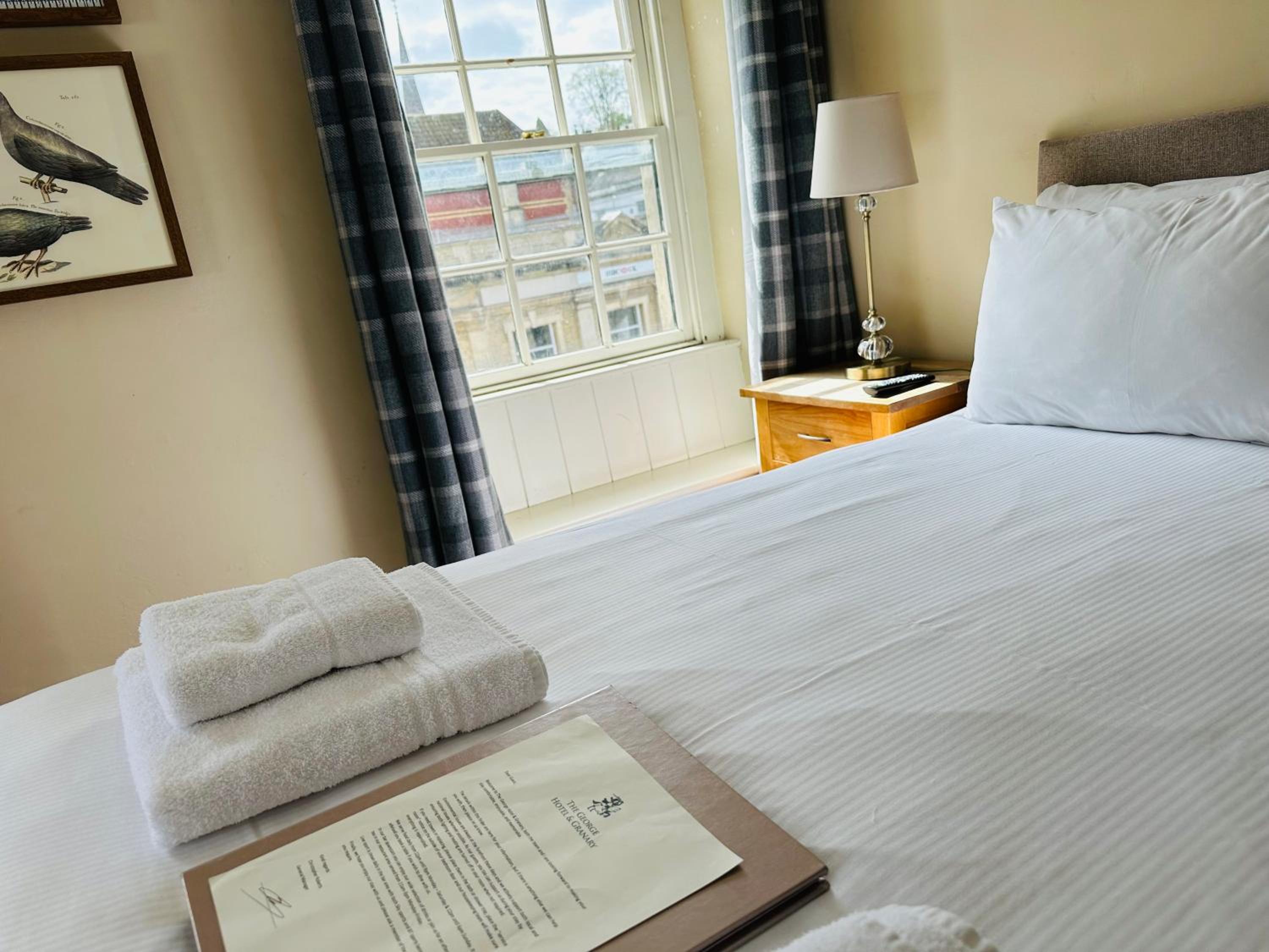 Double Room - Photo 5