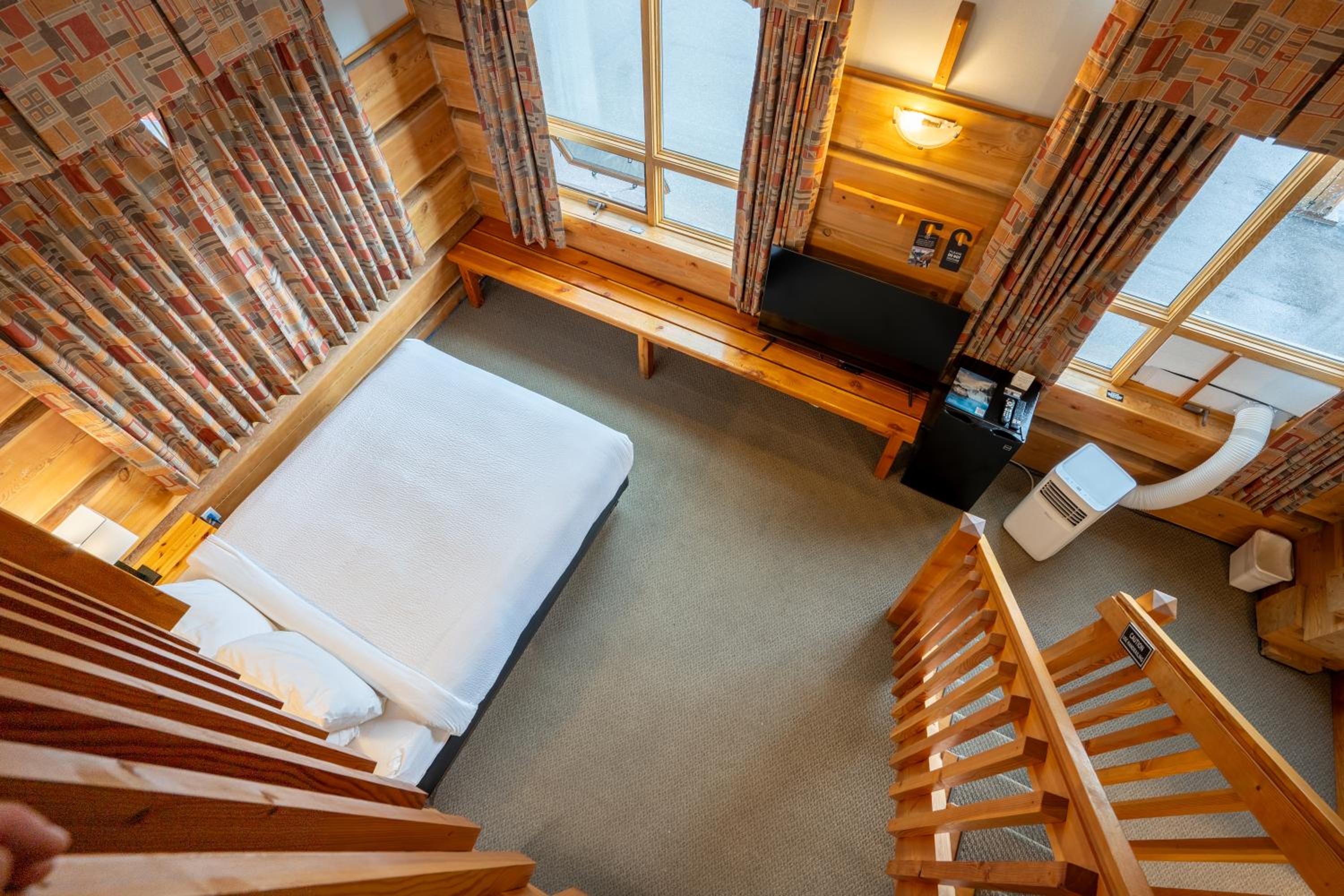 Family Room photo 3