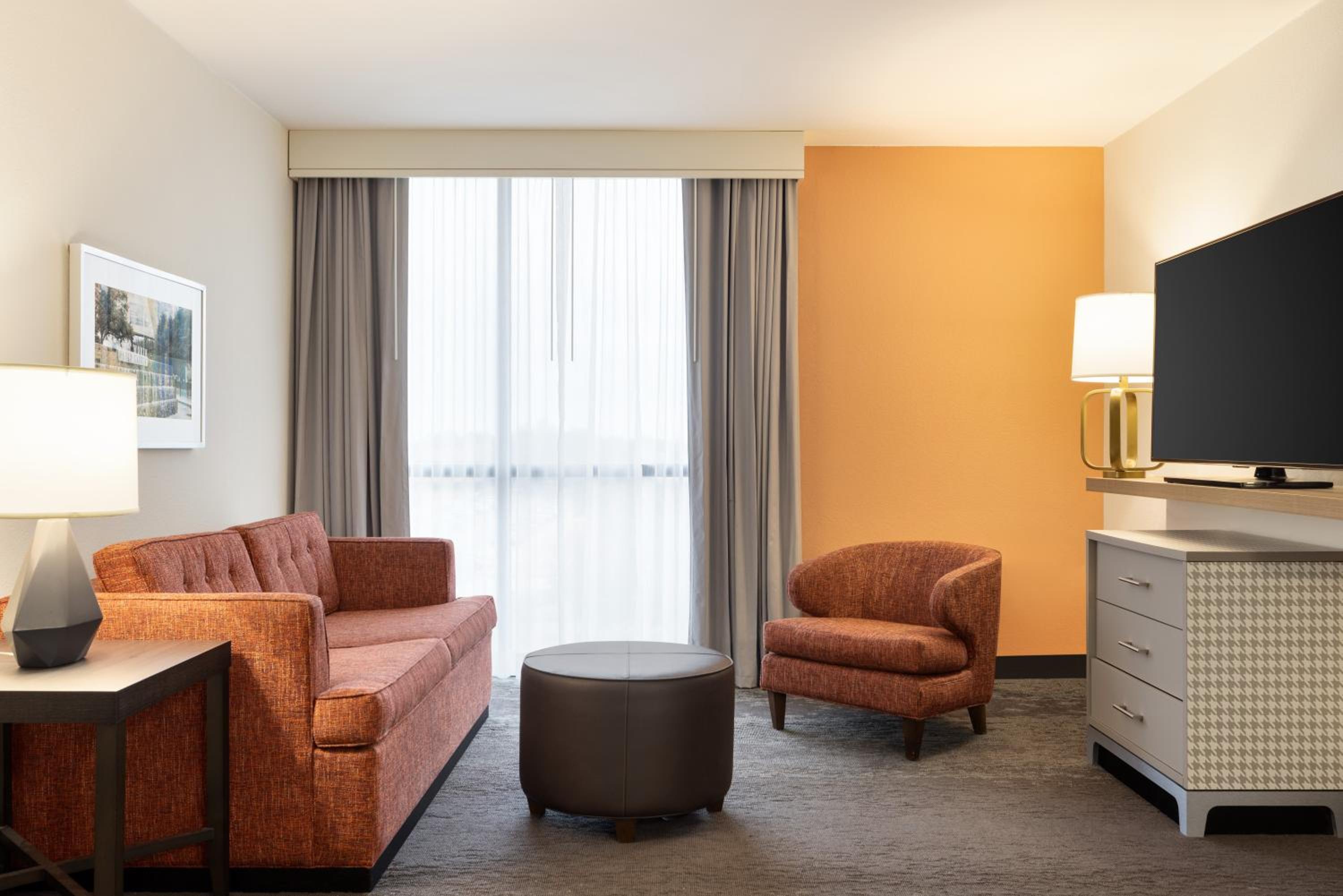 Two Room Queen Suite with Two Queen Beds - Photo 4