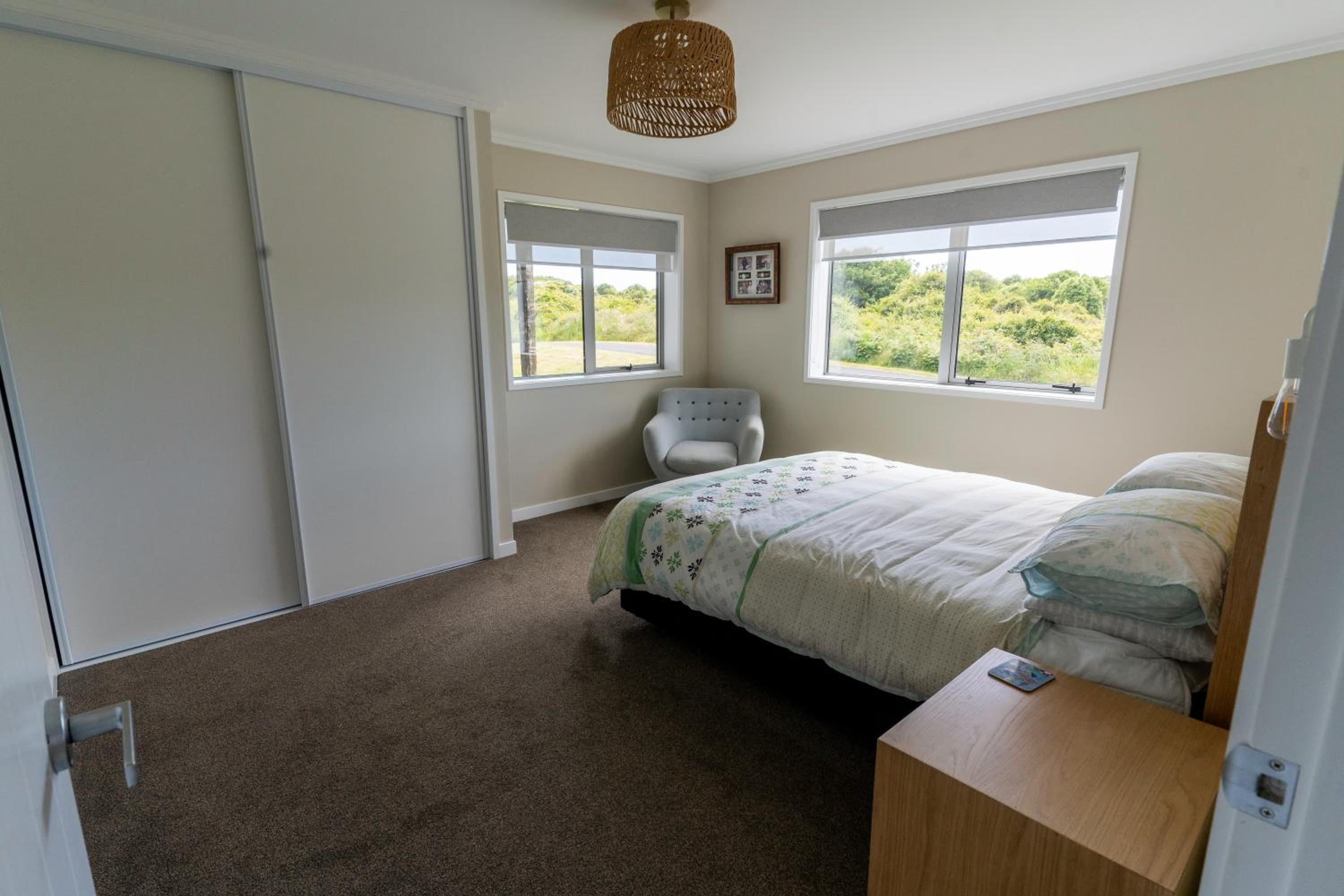 Three-Bedroom House photo 3