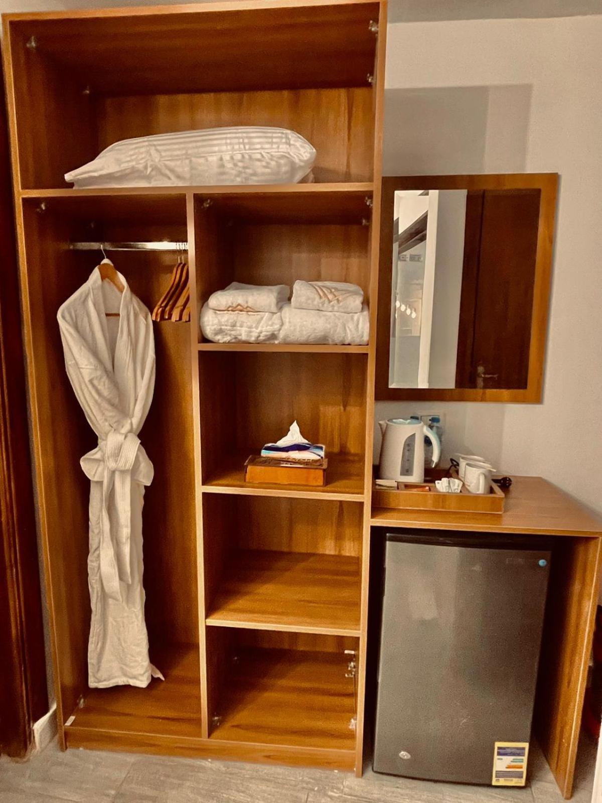 Deluxe Suite photo 3