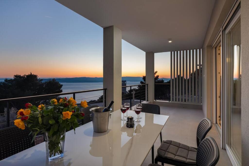 Villa photo 2