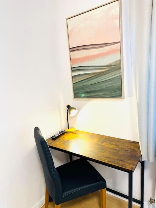 One-Bedroom Apartment photo 3