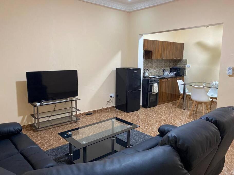 Three-Bedroom House photo 1