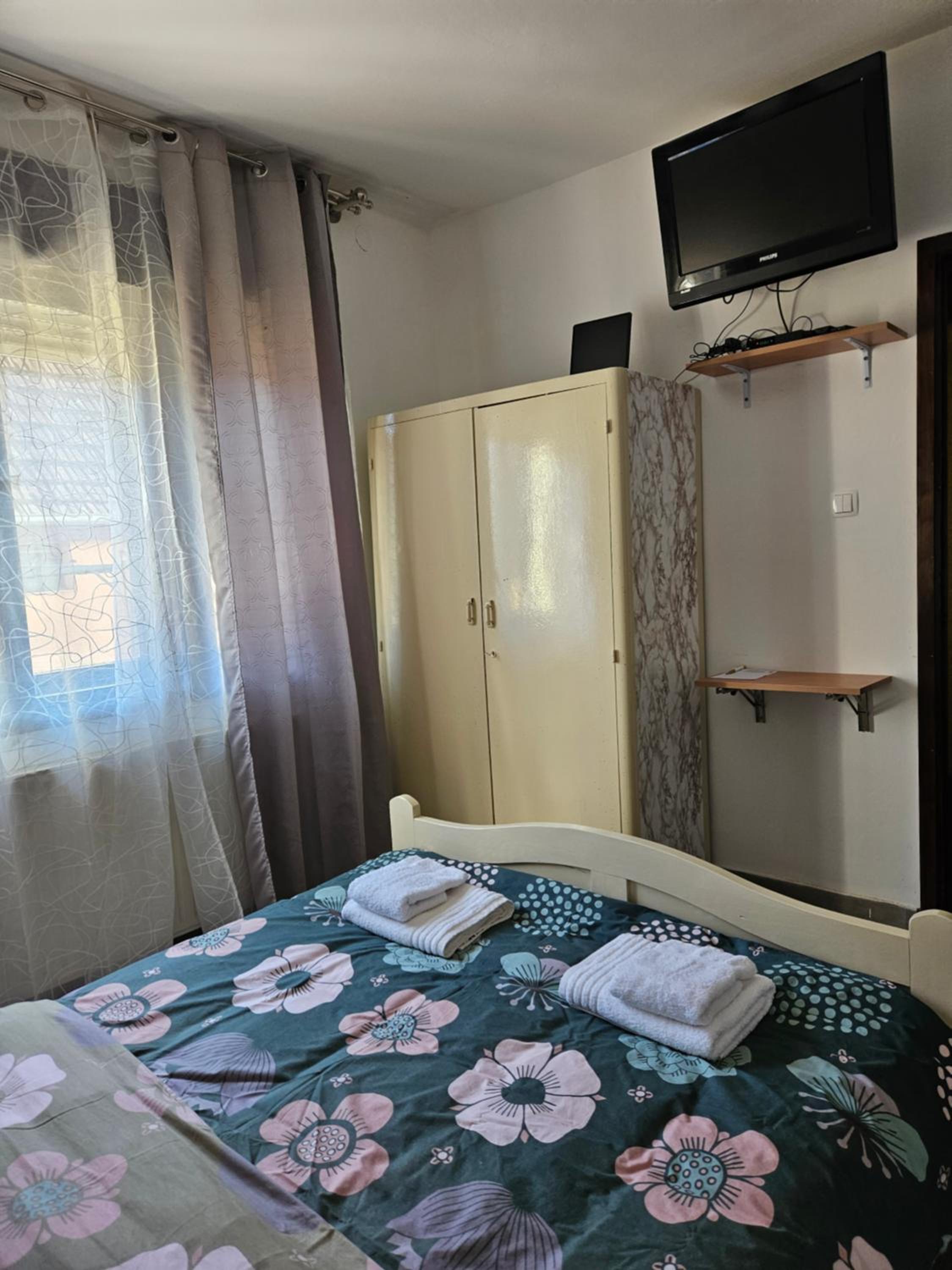 Double Room with Private Bathroom photo 3