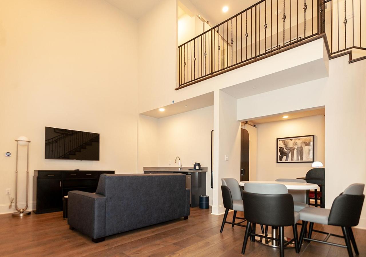 Presidential Suite