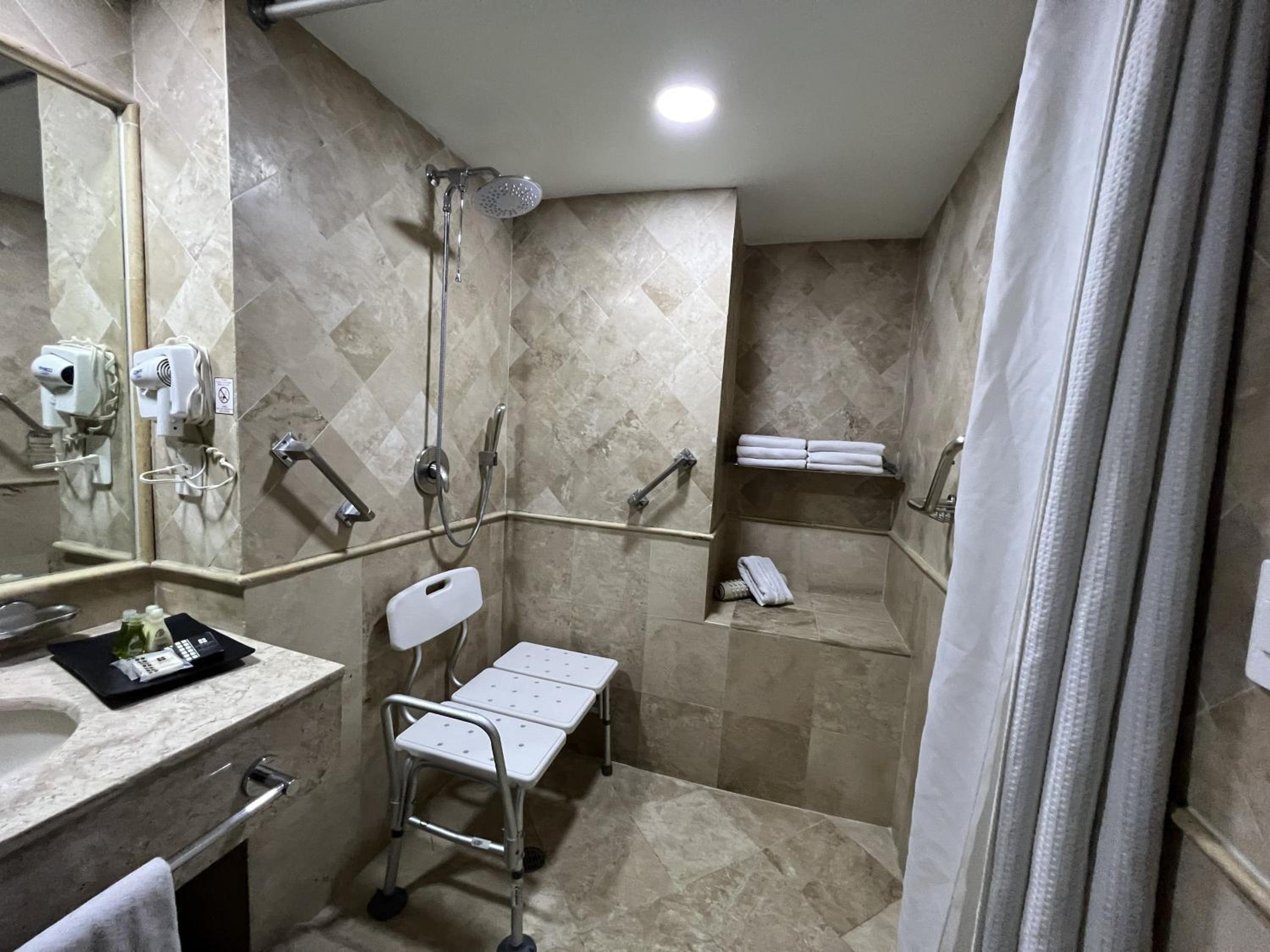 Double Room - Disability Access - Photo 13