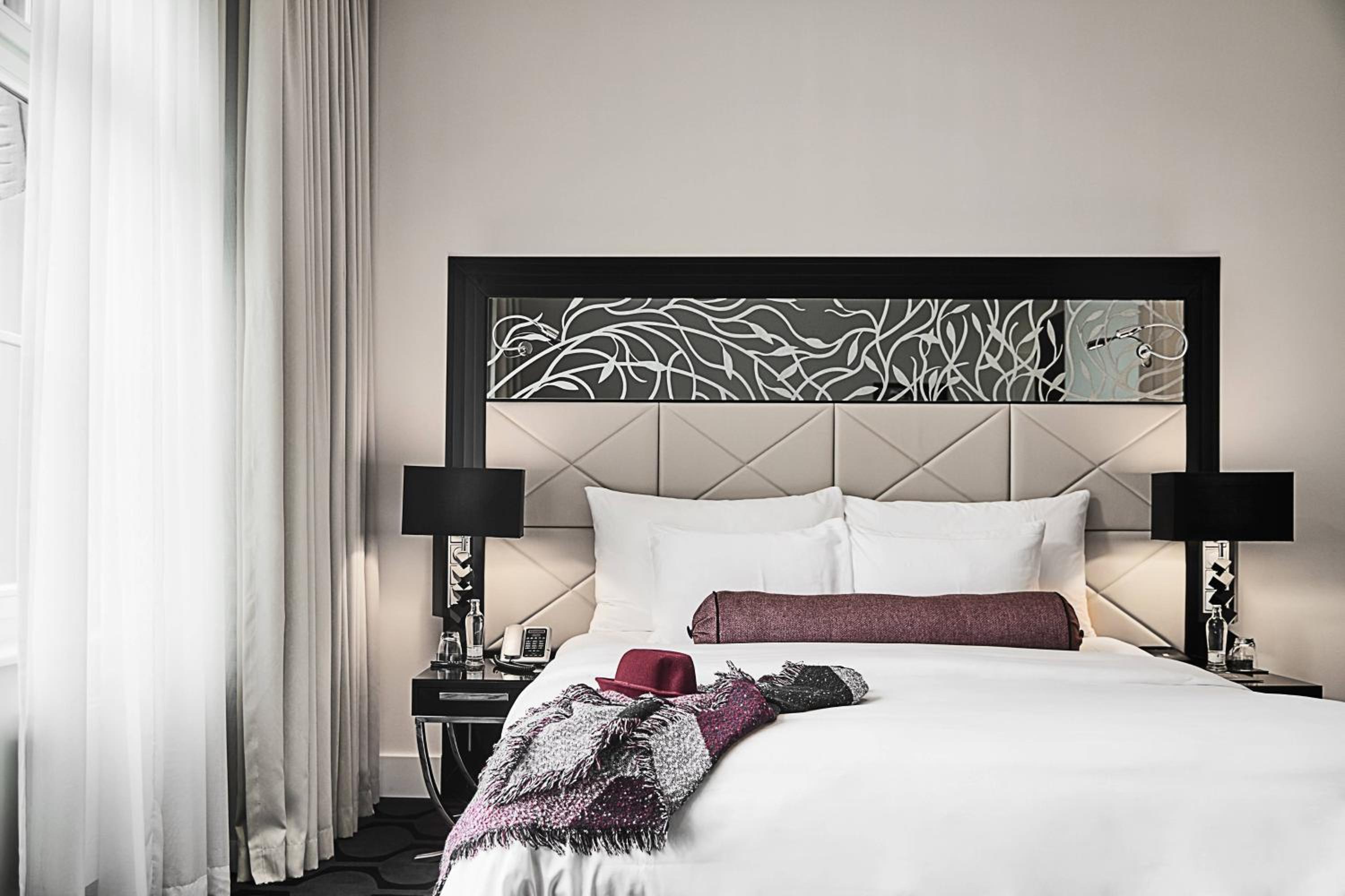 Deluxe Room, 1 King