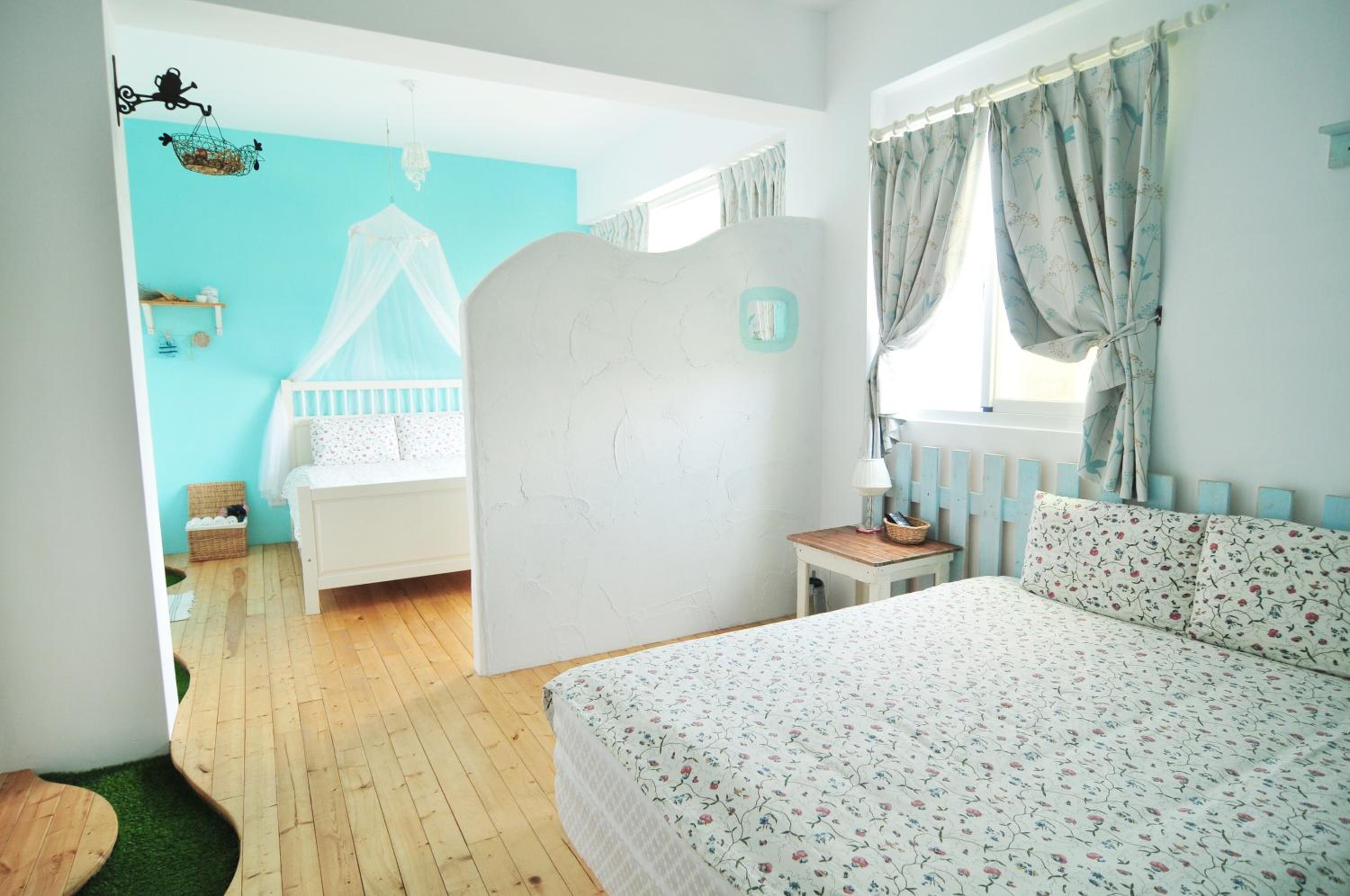 Quadruple Room with Private Bathroom photo 2