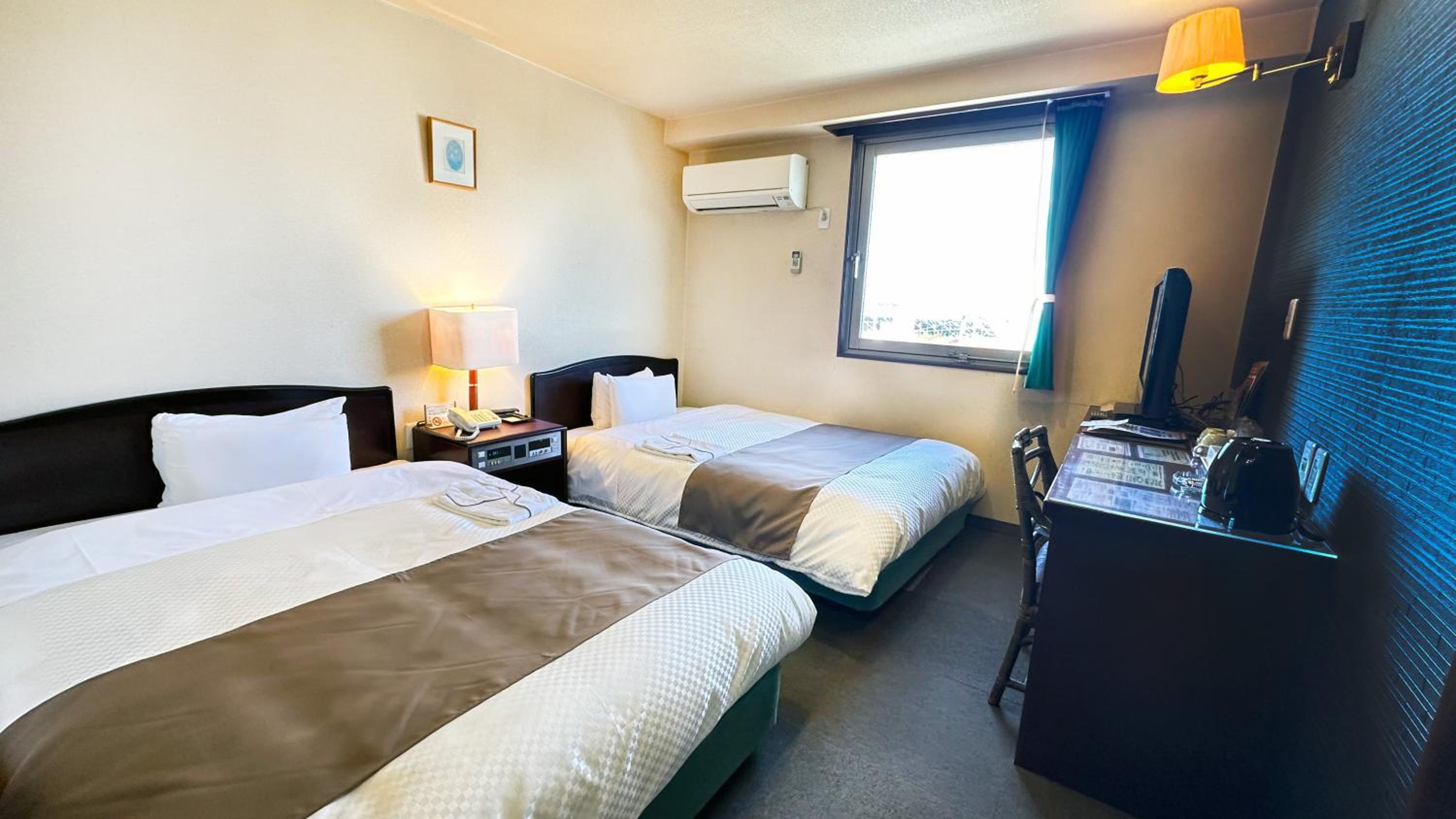 Twin Room - Non-Smoking