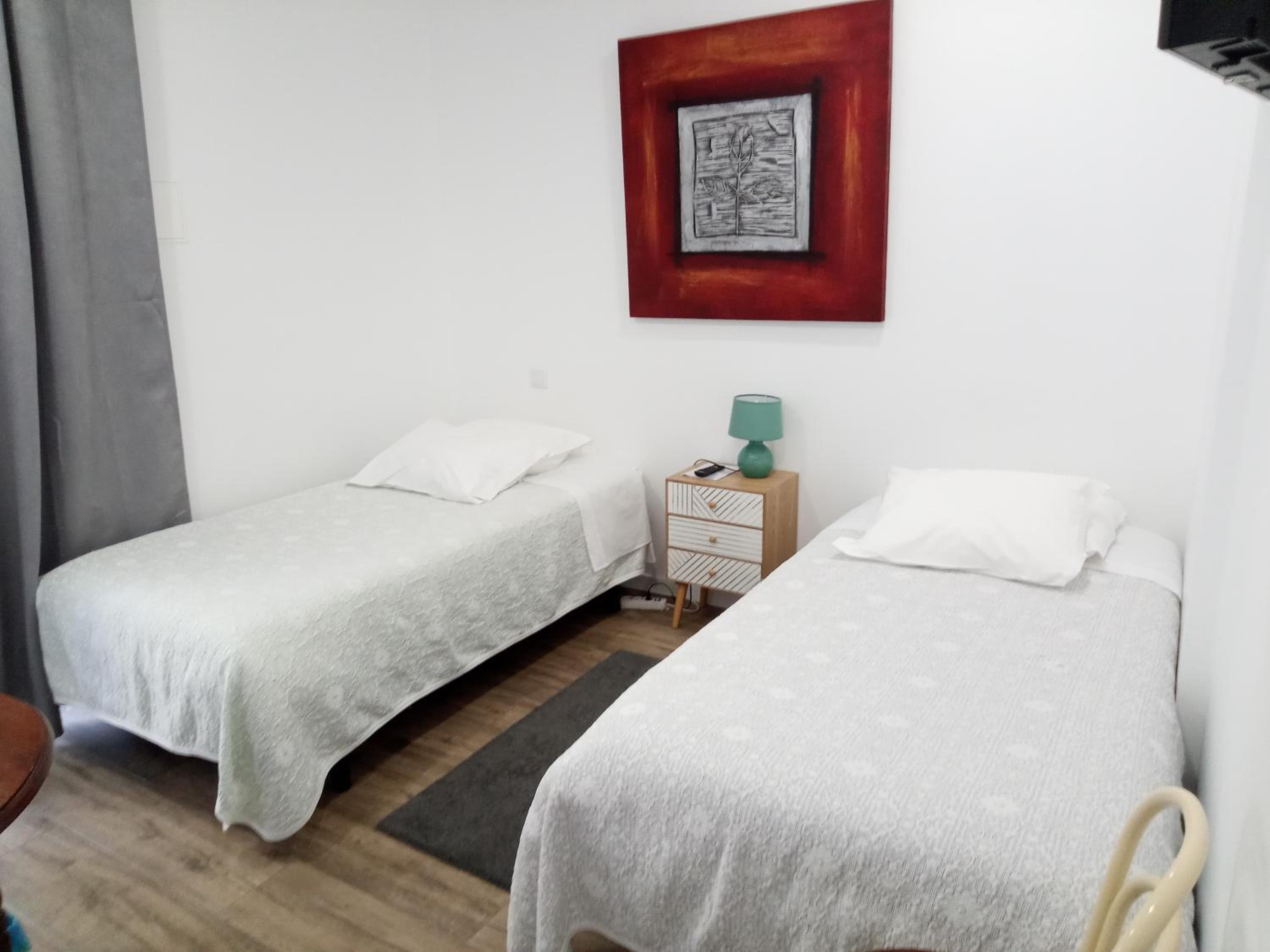 Twin Room - Photo 1