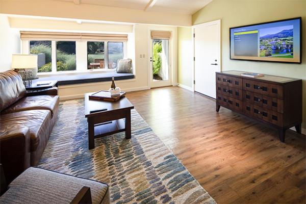 Bungalow Deluxe Suite - Photo 1