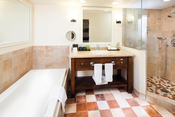 Pavilion Junior Suite - Photo 2