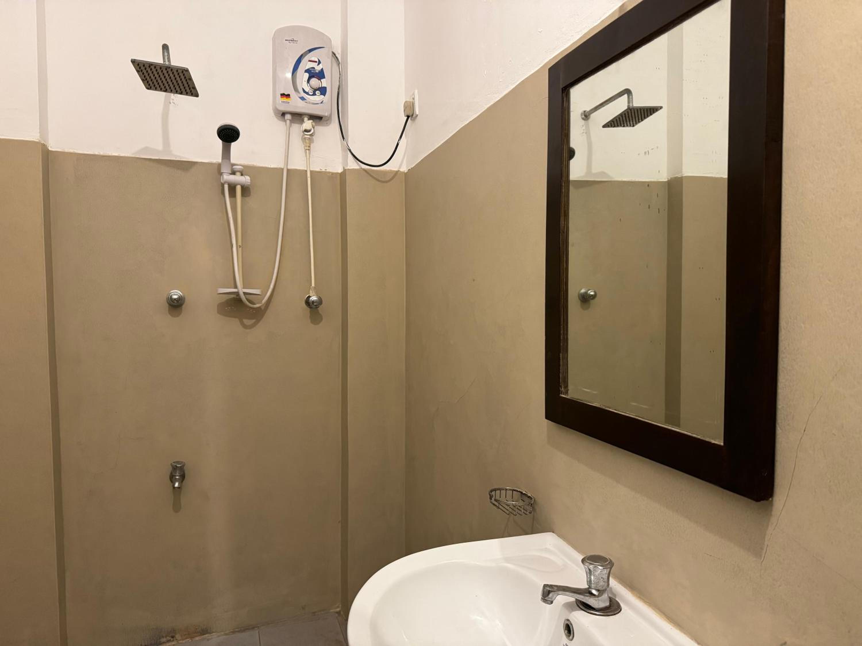 Double Room with Private External Bathroom photo 3