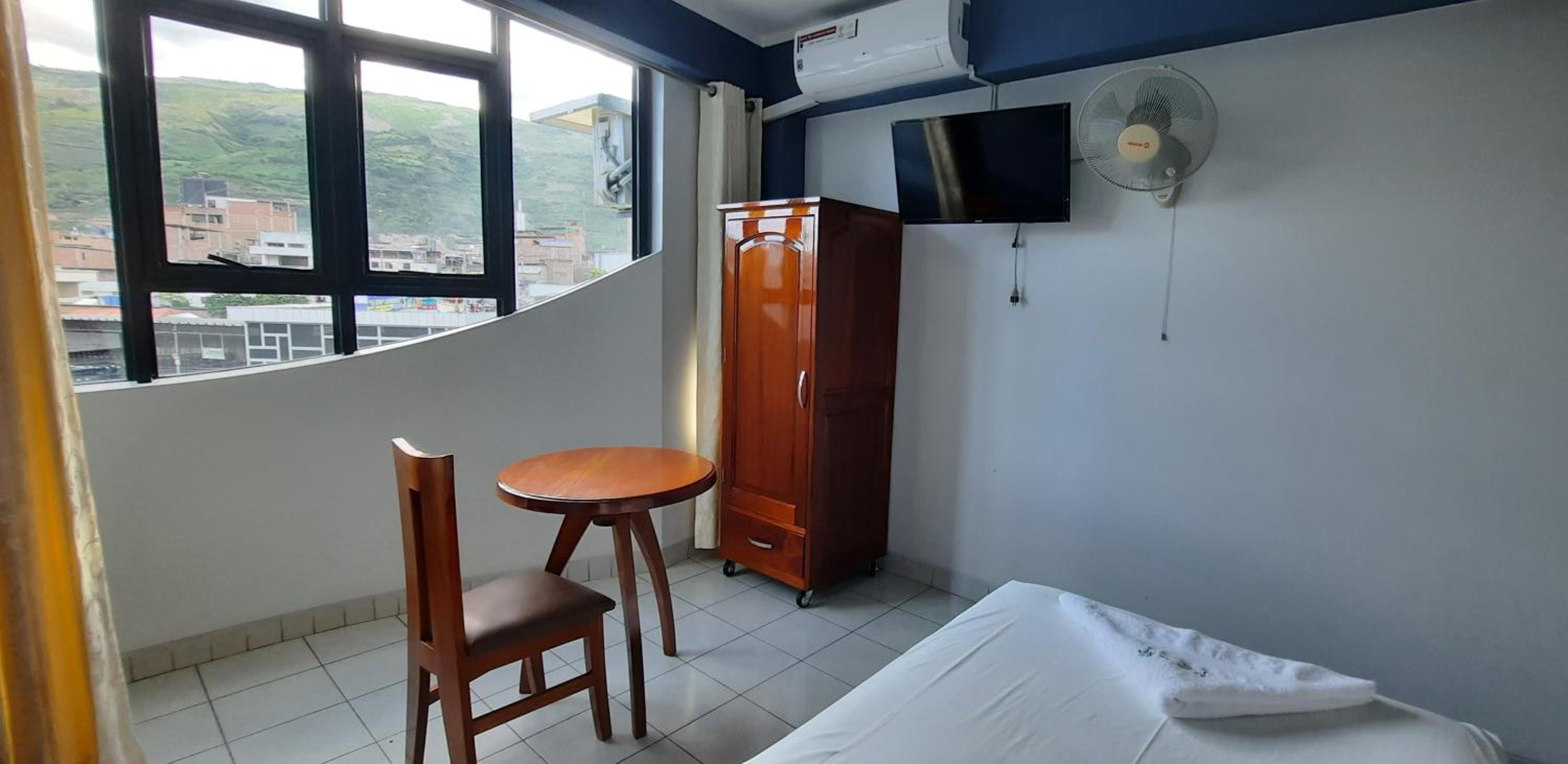 Deluxe Single Room photo 3