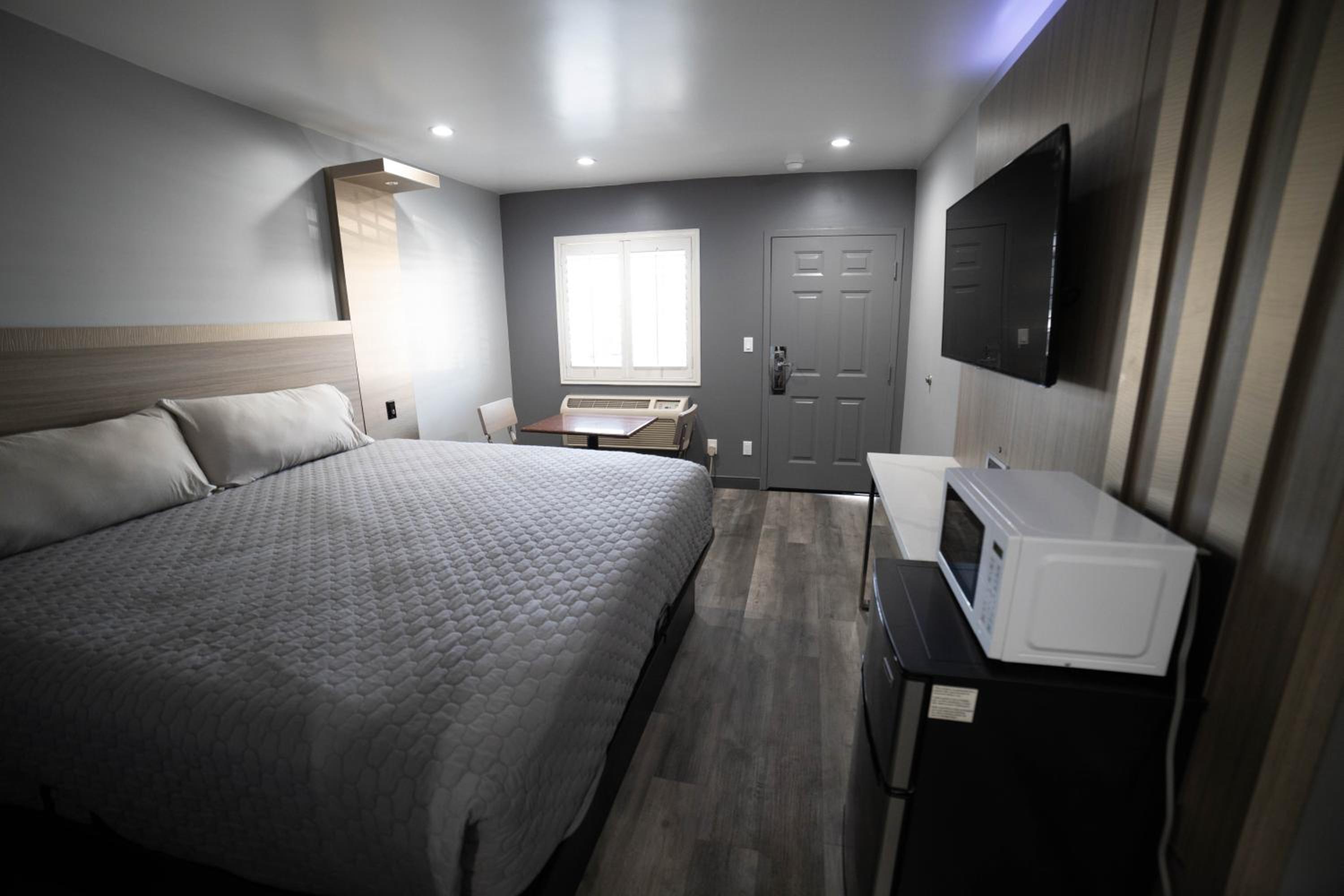 Palms Motel, Billede 5