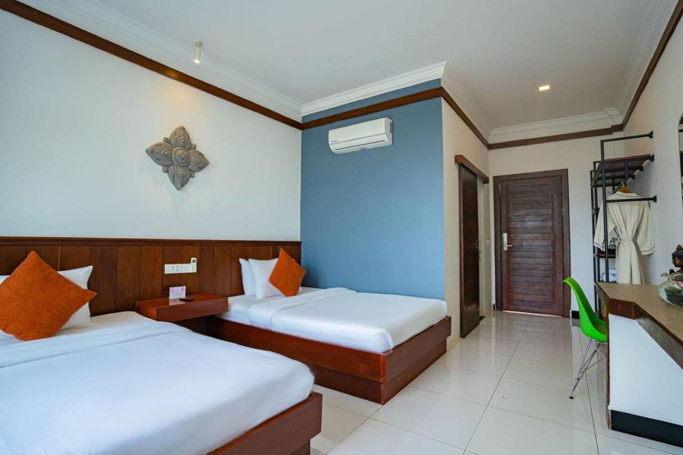 Deluxe Twin Room photo 2